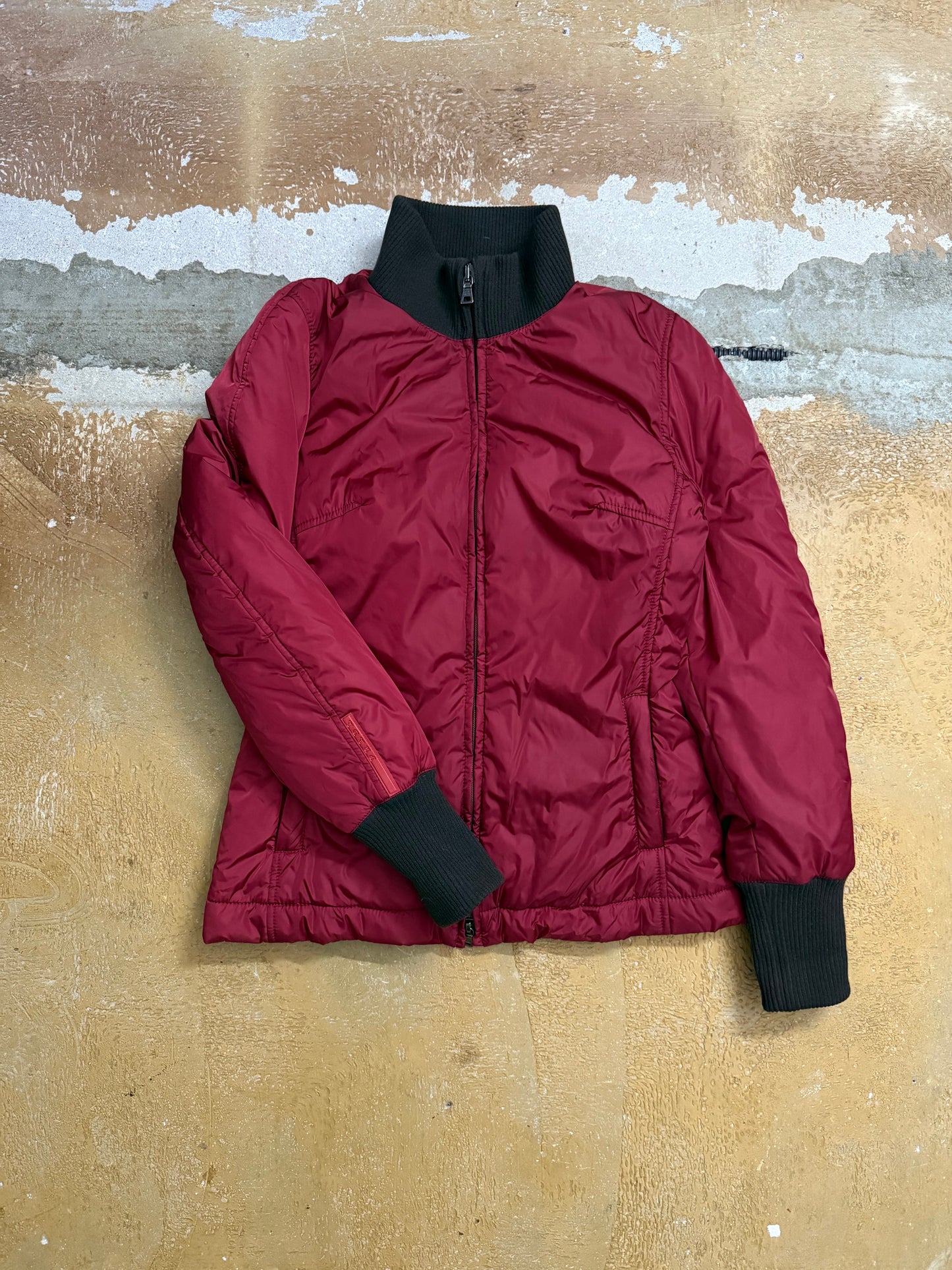 Vintage Prada red tab down jacket - S