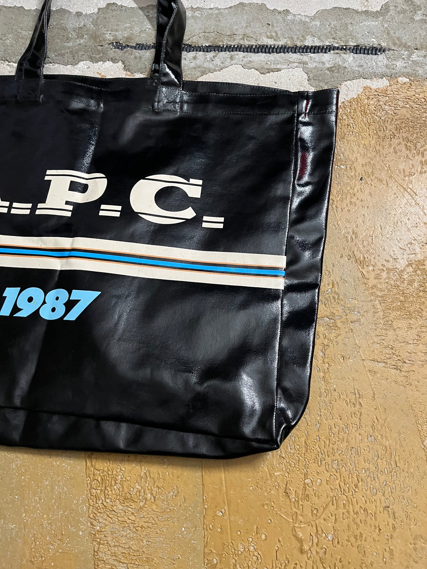 A.P.C. laminated tote bag