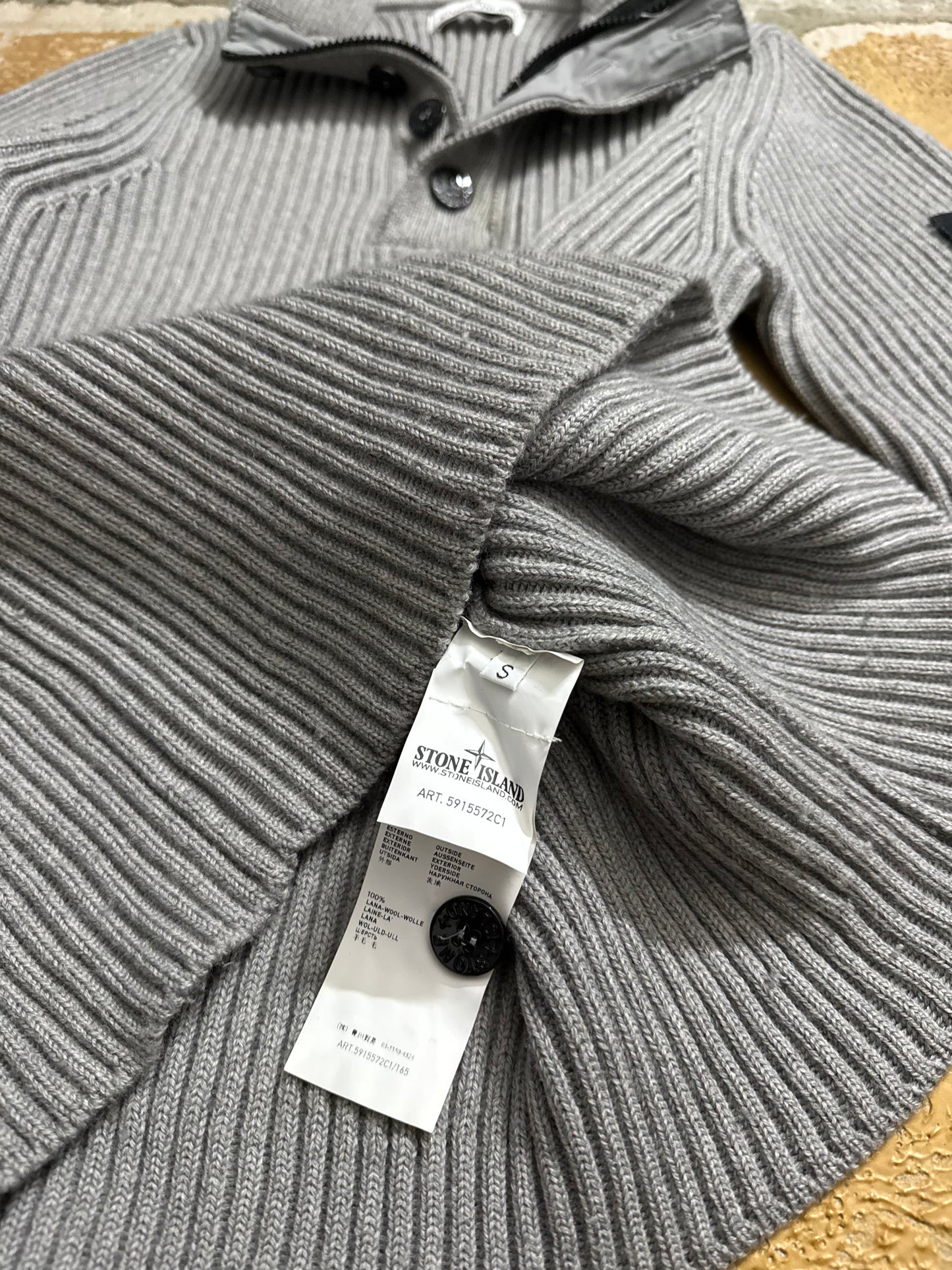 Stone Island 100% wool sweater - S