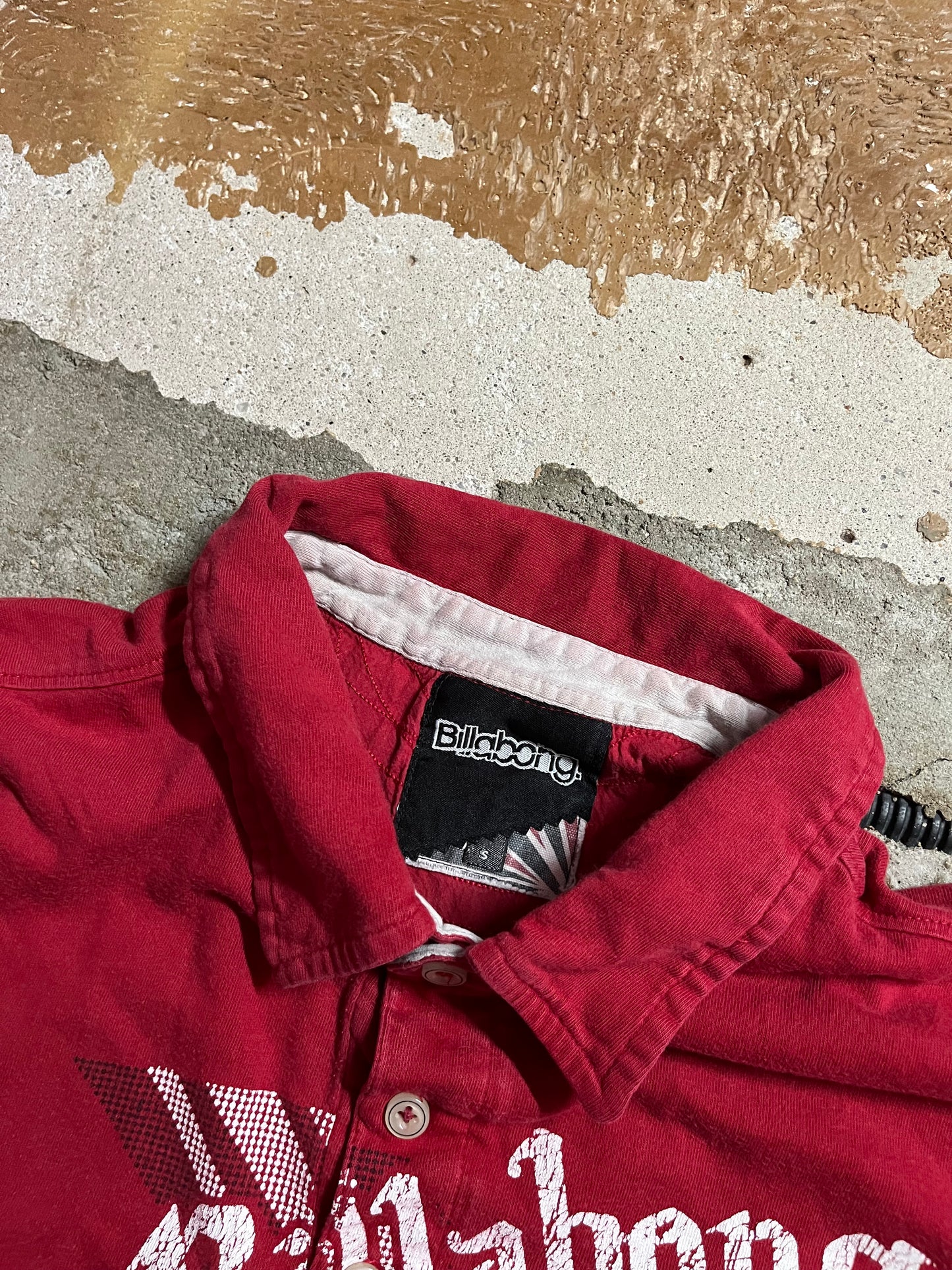 Billabong vintage red polo tee shirt - S