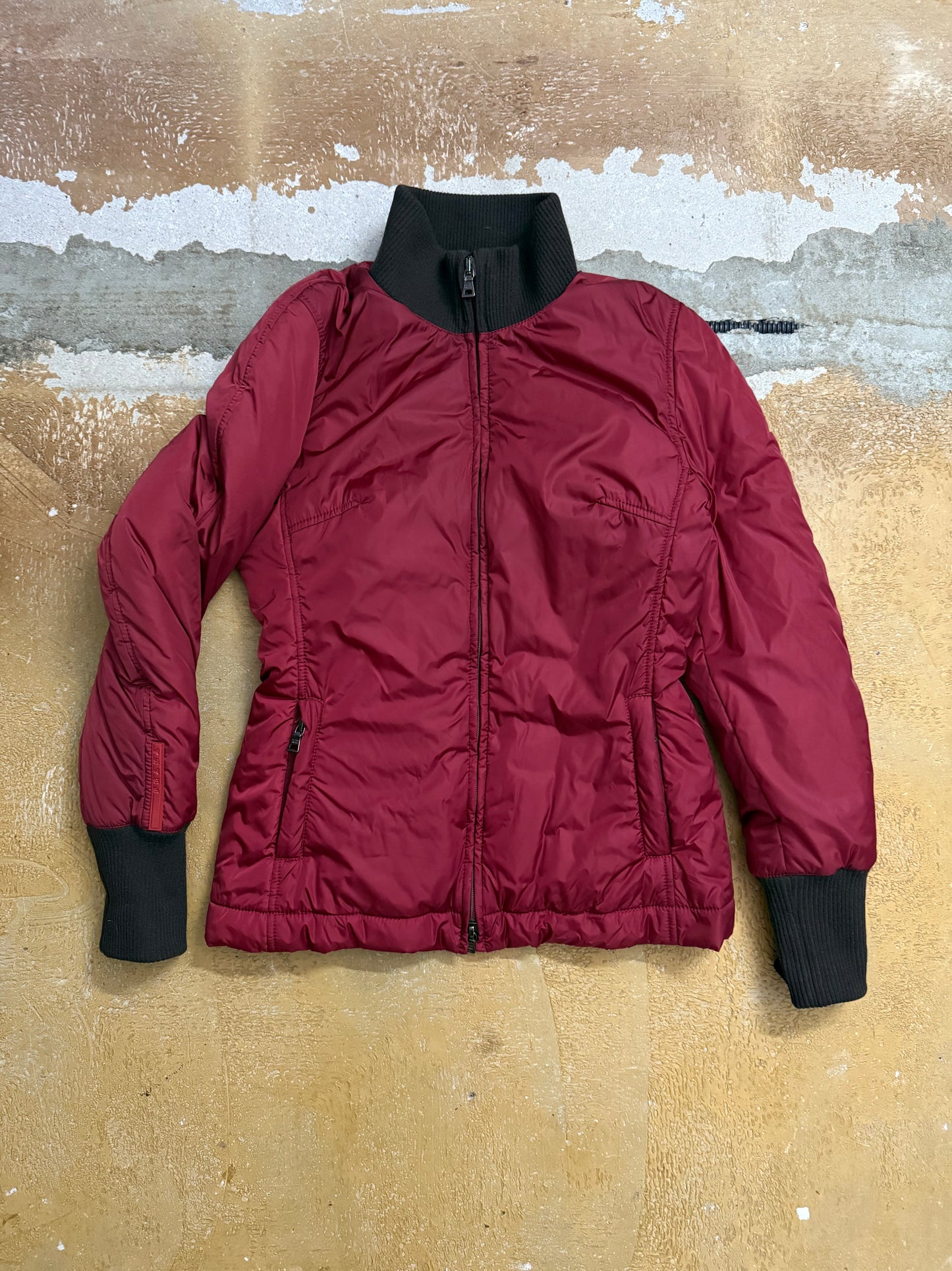 Vintage Prada red tab down jacket - S