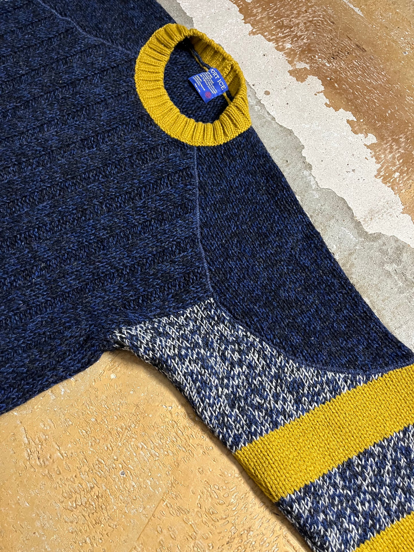 Iceberg Sport Ice 100% wool knit sweater - L