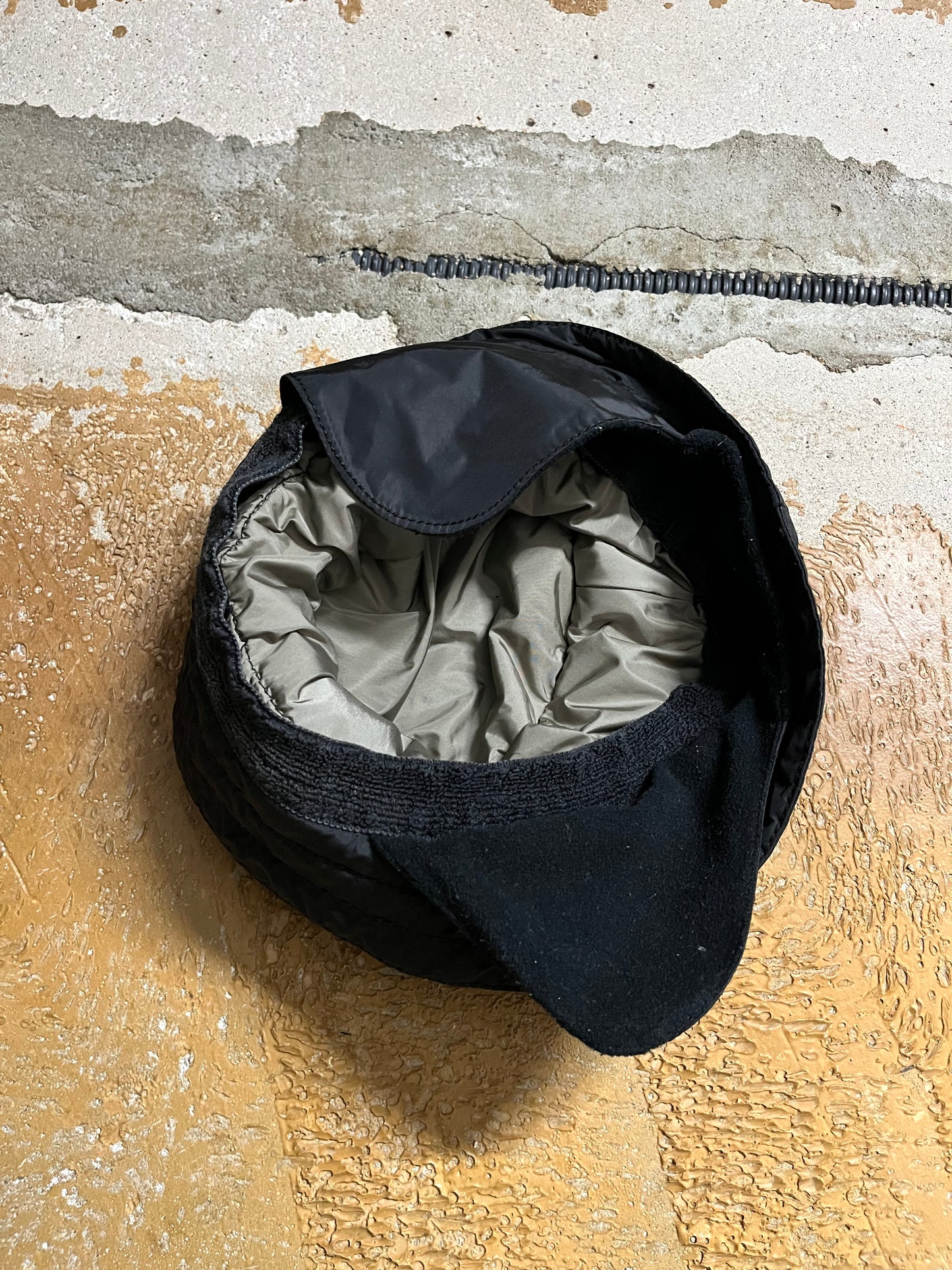 Prada vintage rare red tab bucket hat