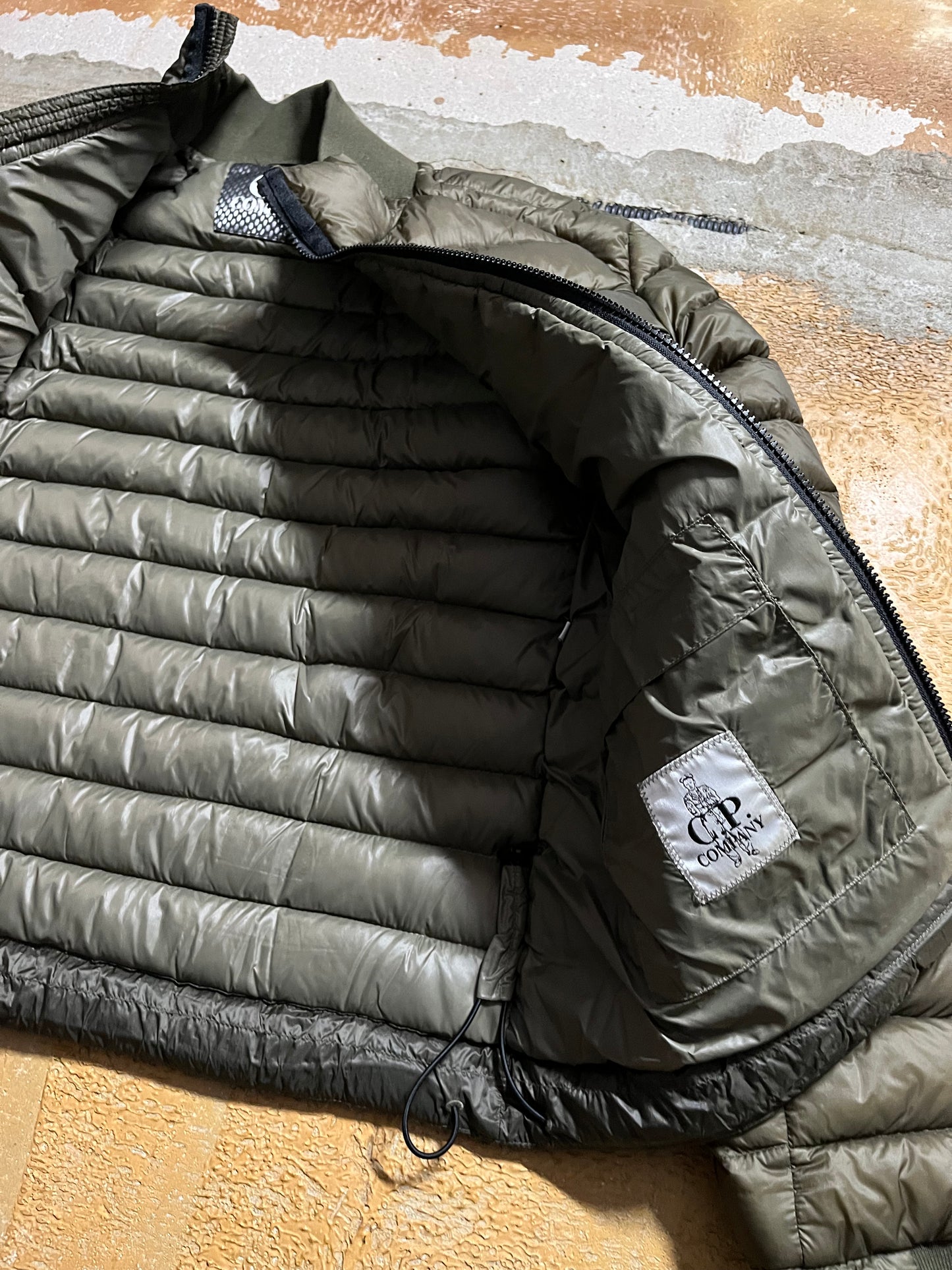 CP Company D.D. shell puffer jacket - M