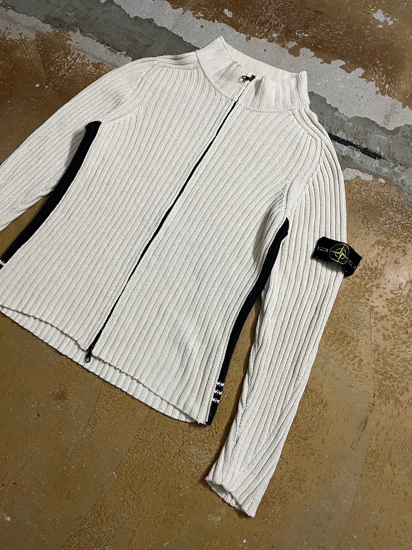 Stone Island white knit sweater - M