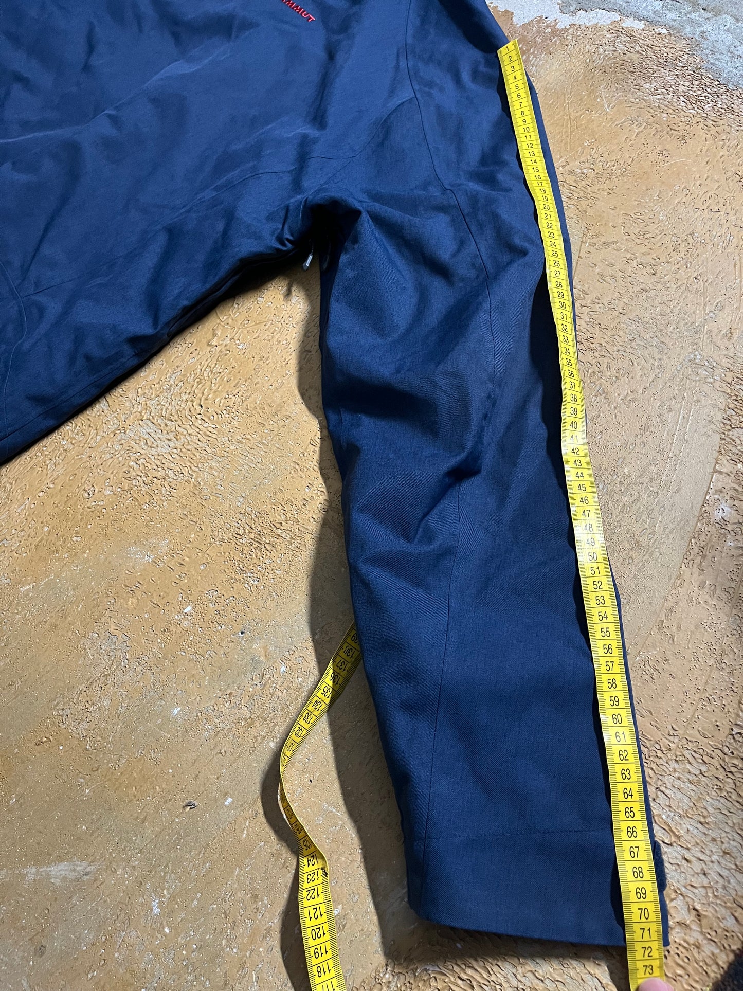 Mammut dry tech winter ski jacket - L