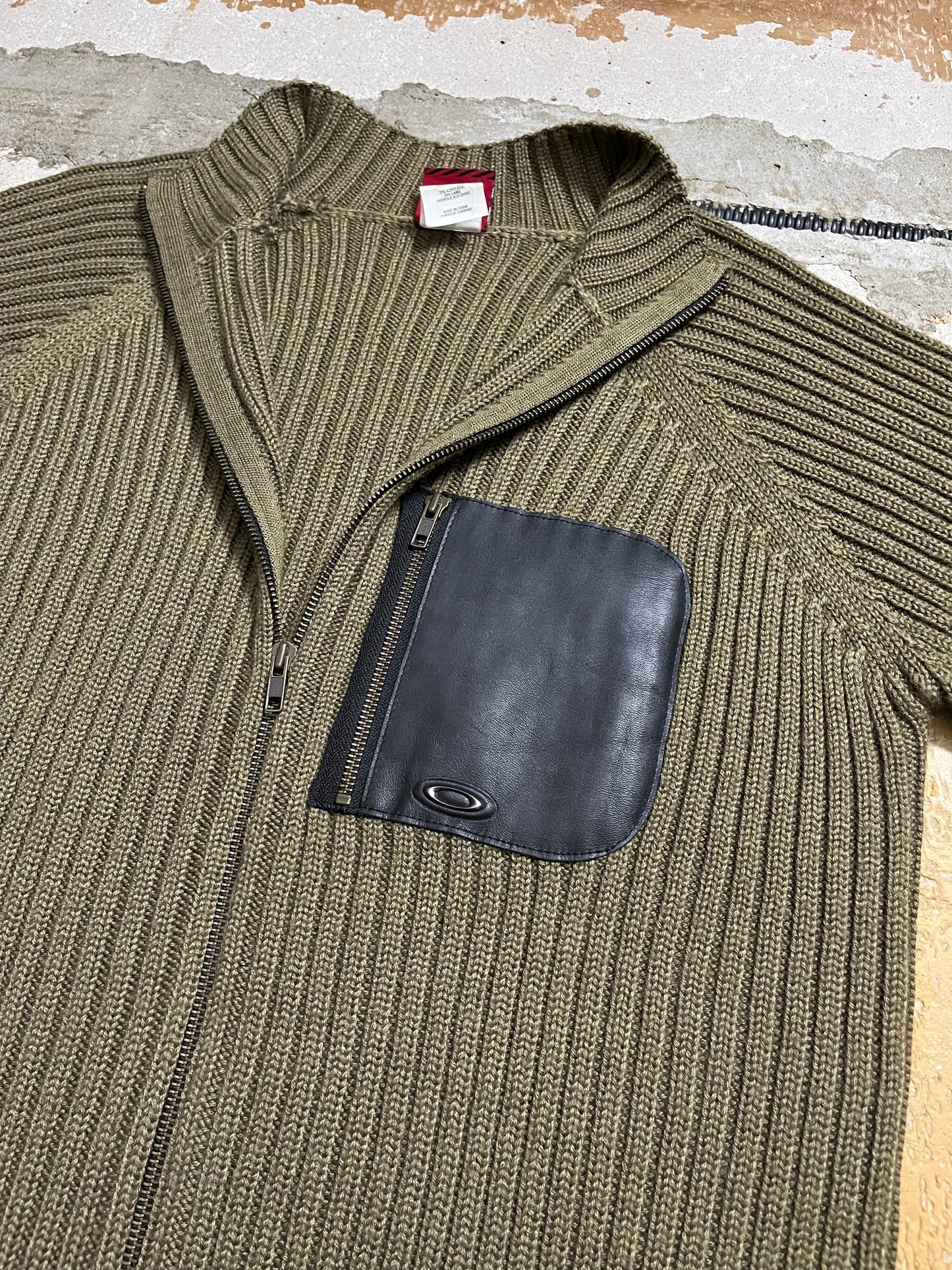 Vintage Oakley knit zip-up sweater - L
