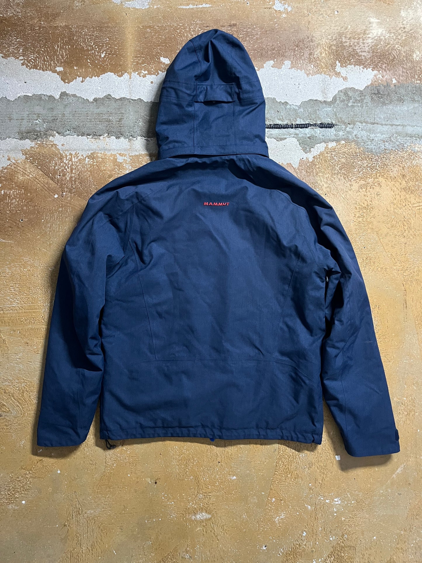 Mammut dry tech winter ski jacket - L