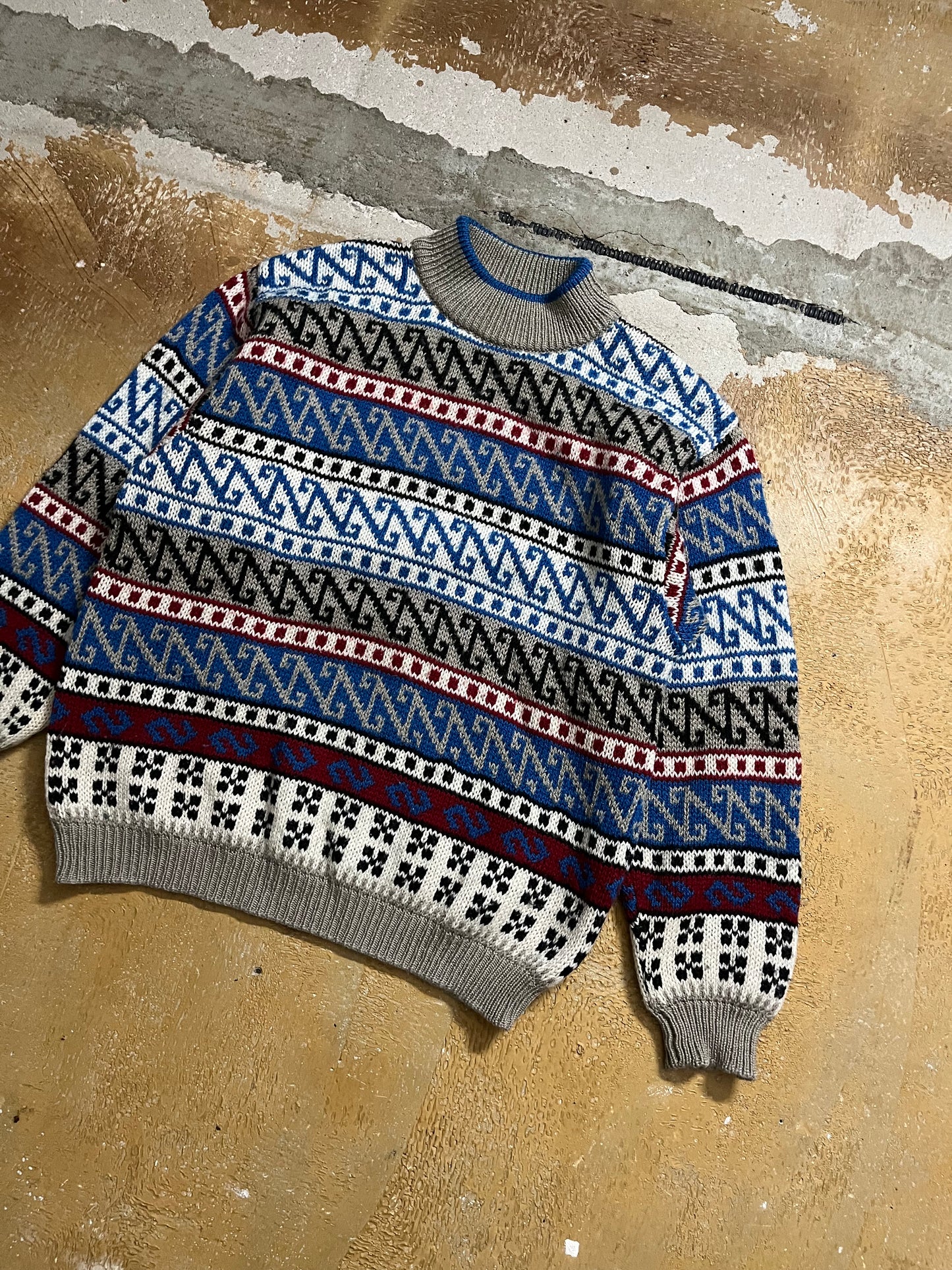 United Colors of Benetton knit sweater - M