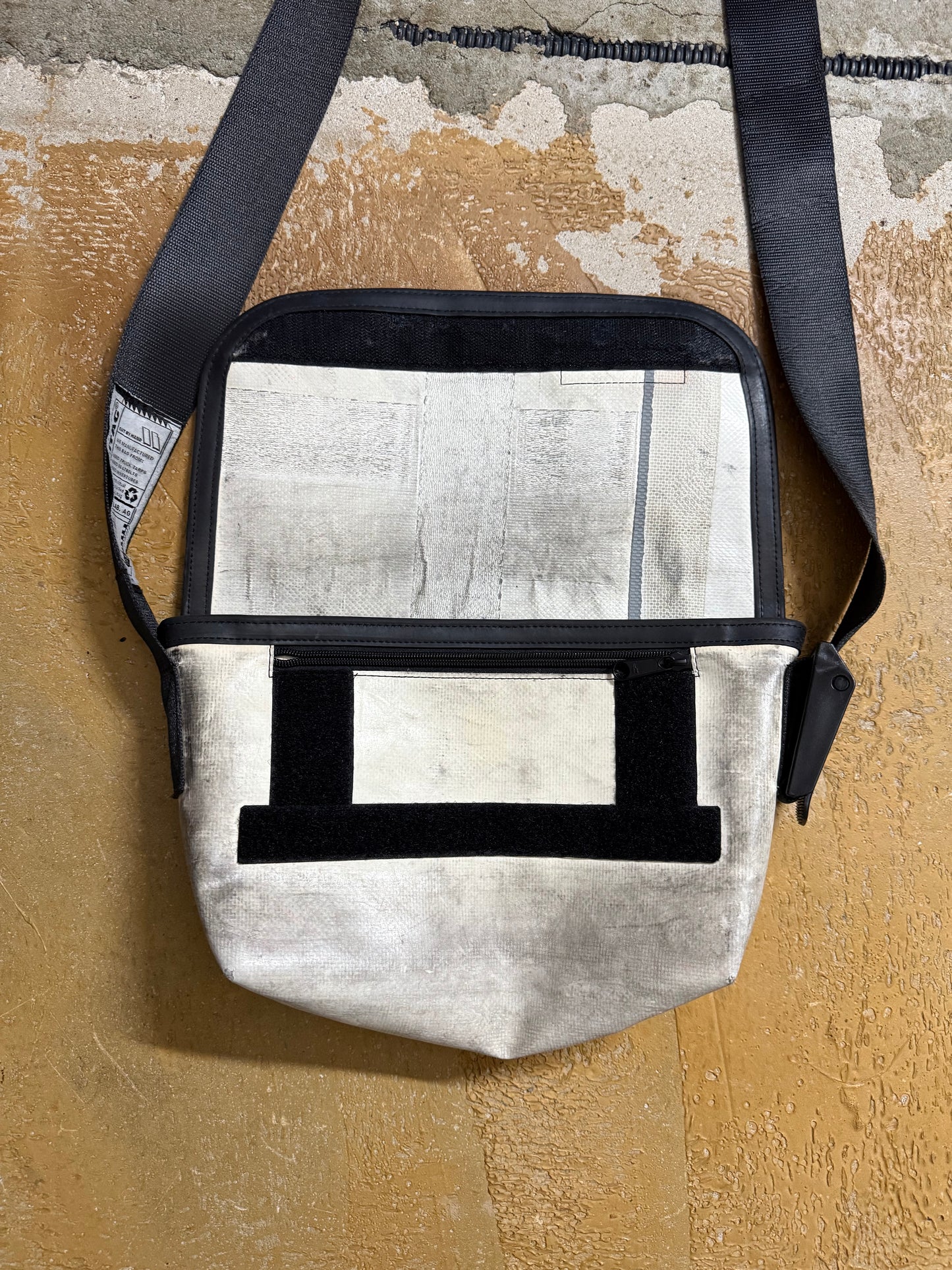 Freitag vintage look shoulder bag