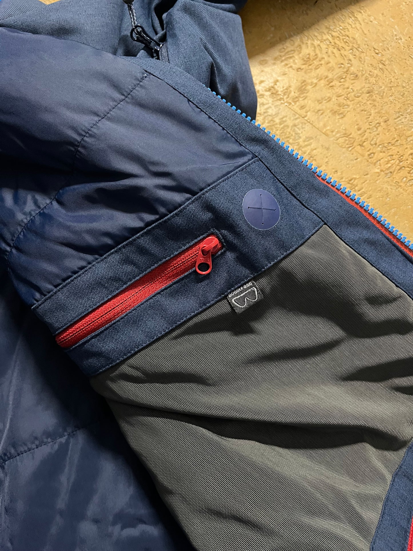 Mammut dry tech winter ski jacket - L