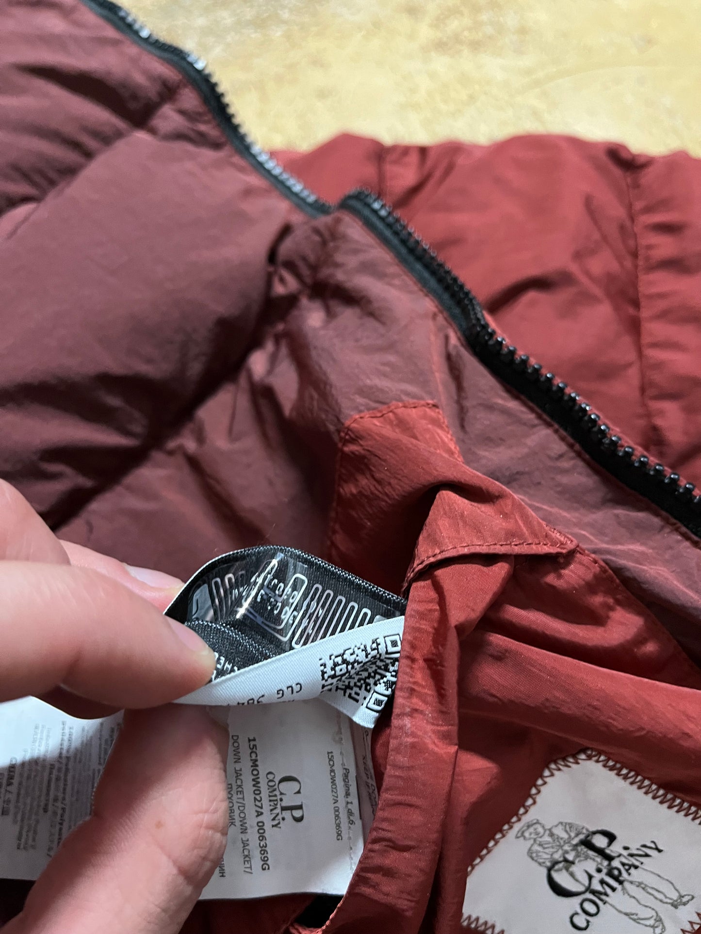CP Company puffer down jacket - L