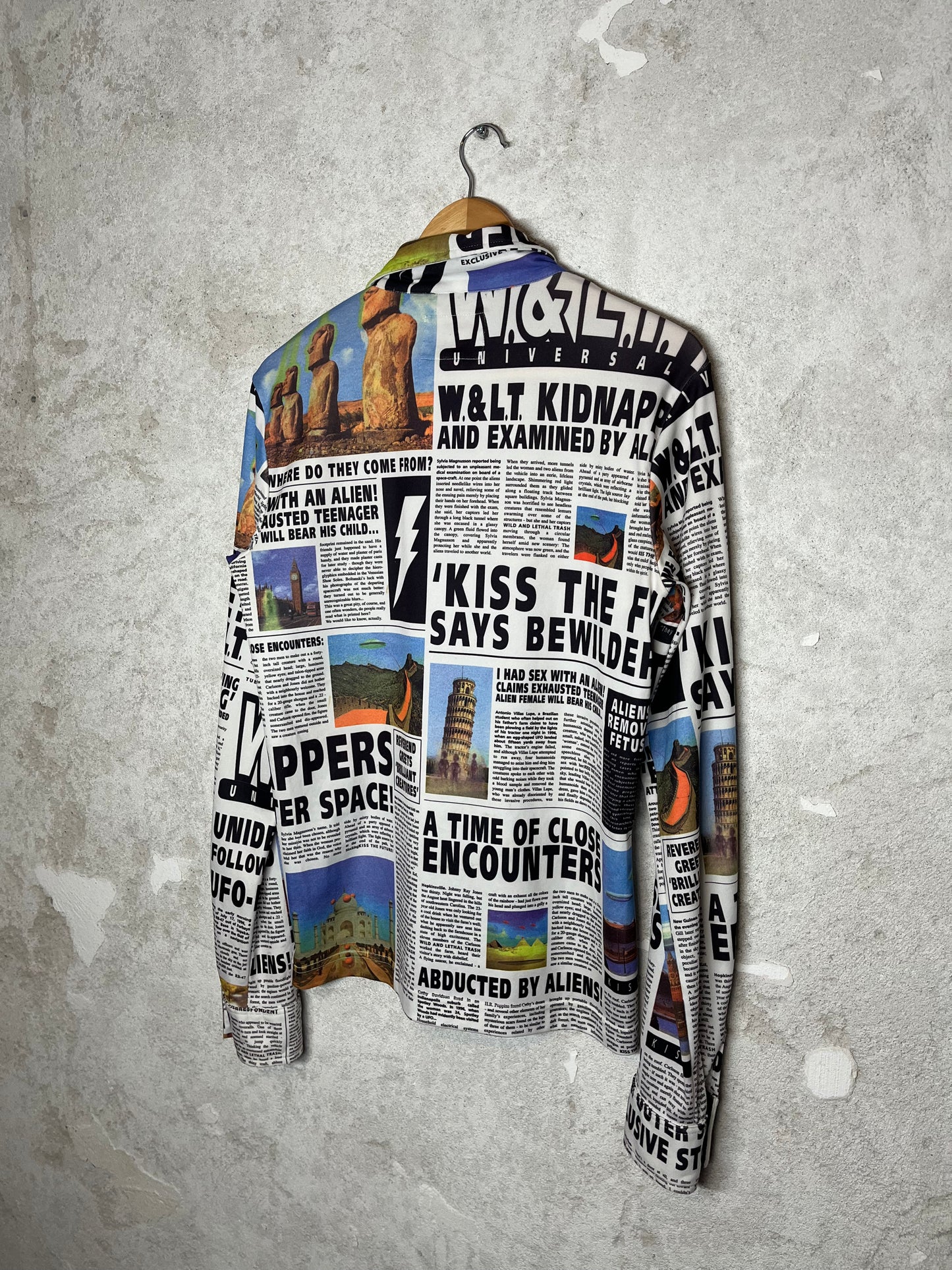 Walter van Beirendonck W< rare 1997 newspaper alien shirt - L