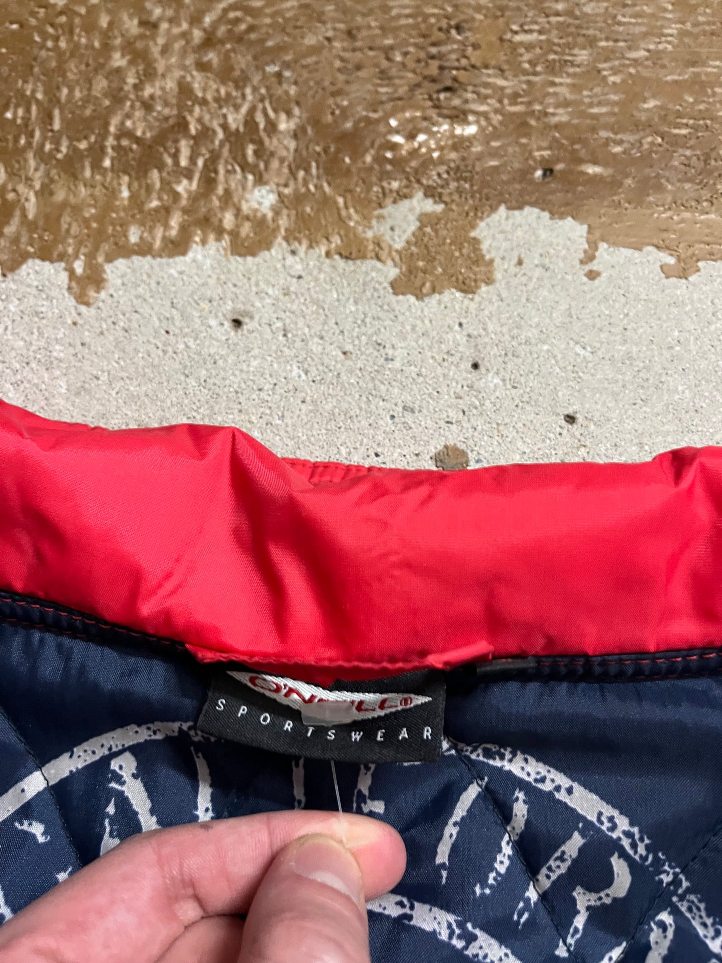 O’neill vintage red puffer jacket - L