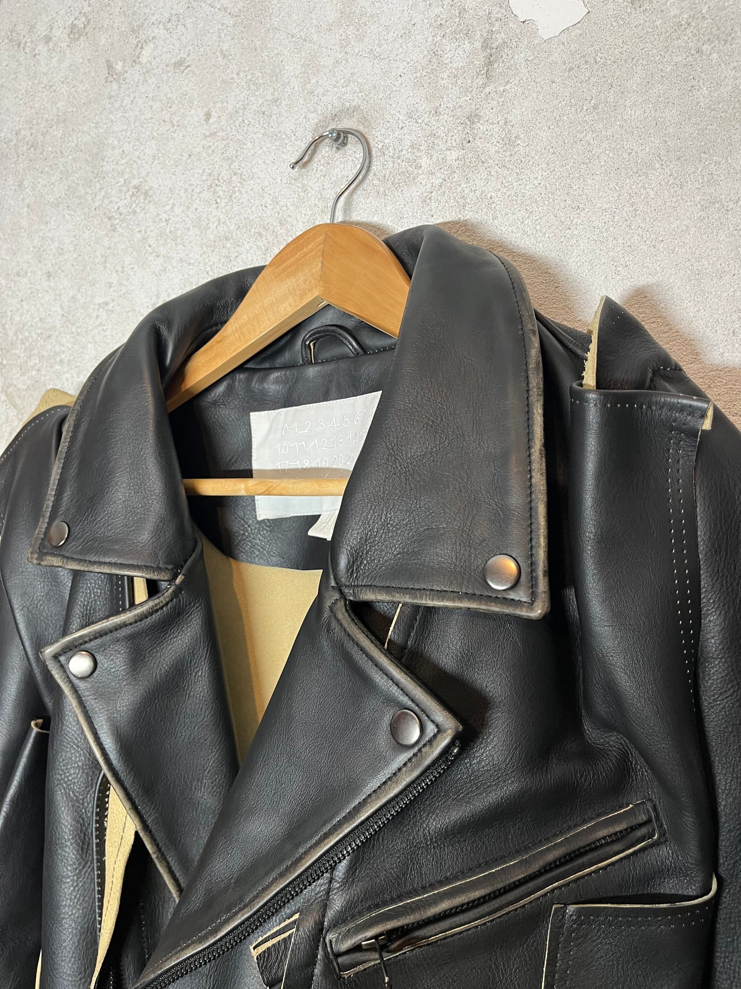 H&M x Maison Martin Margiela distressed leather jacket - M