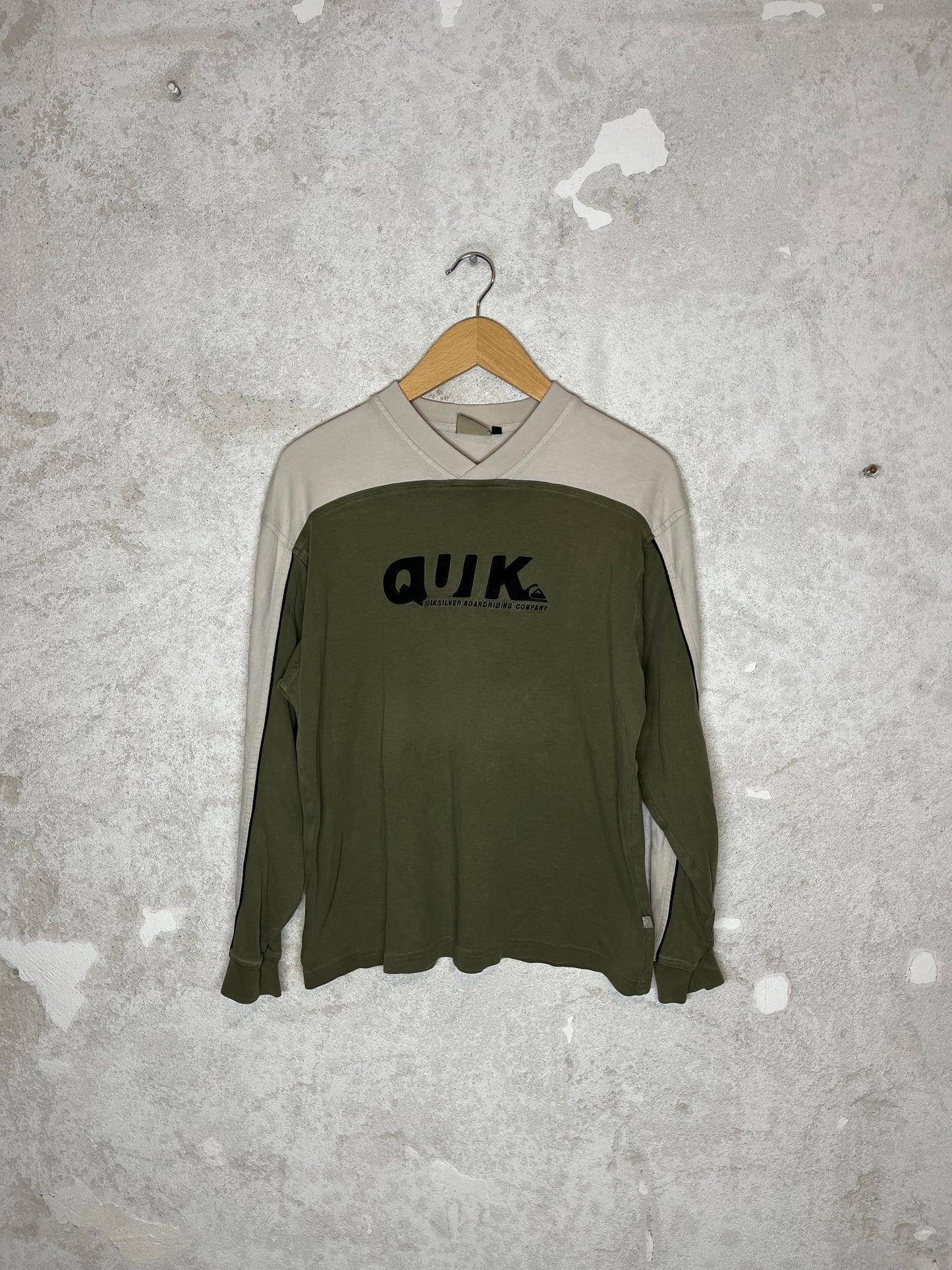 Quiksilver vintage sweater - S