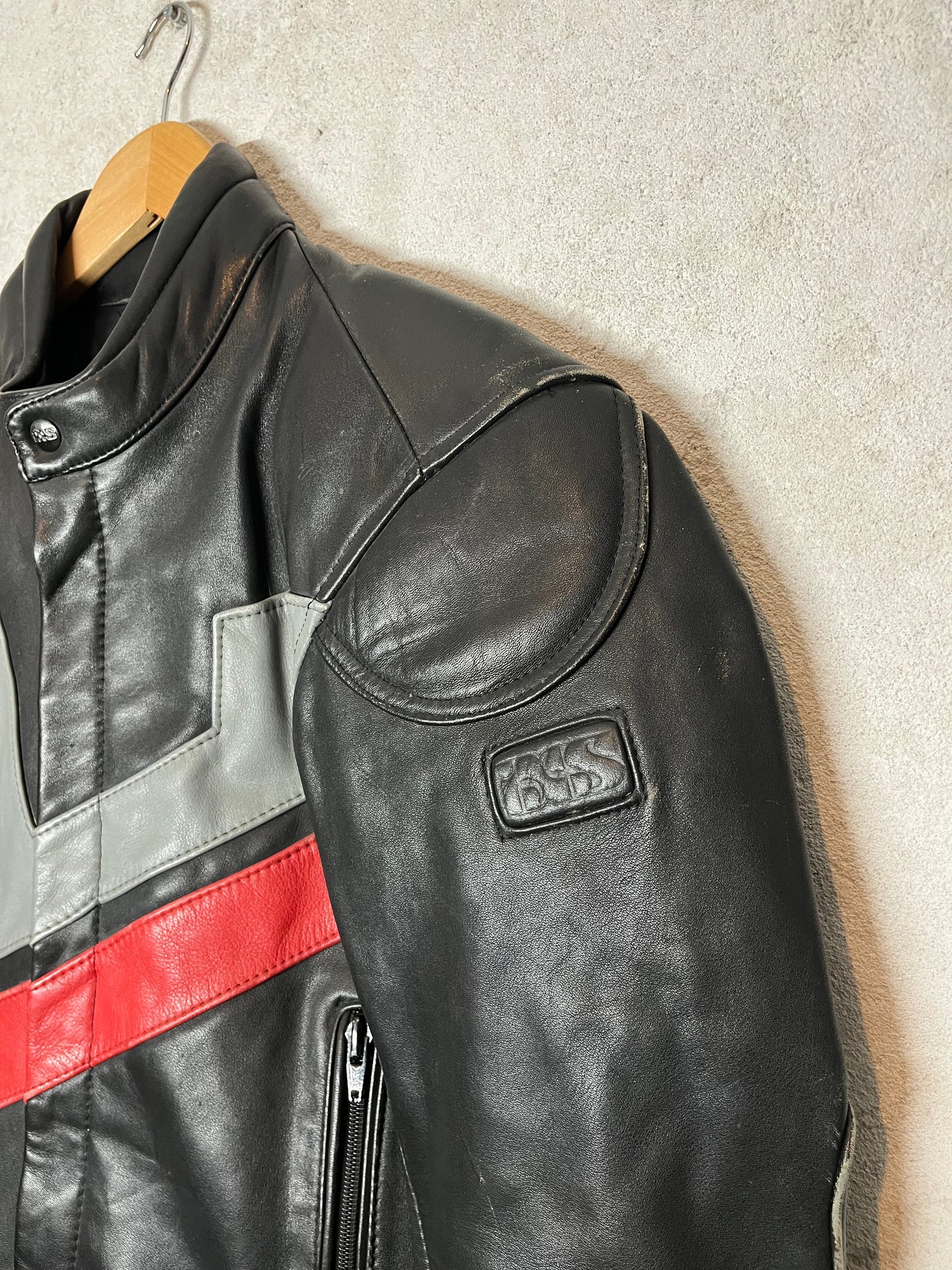 IXS leather jacket - S