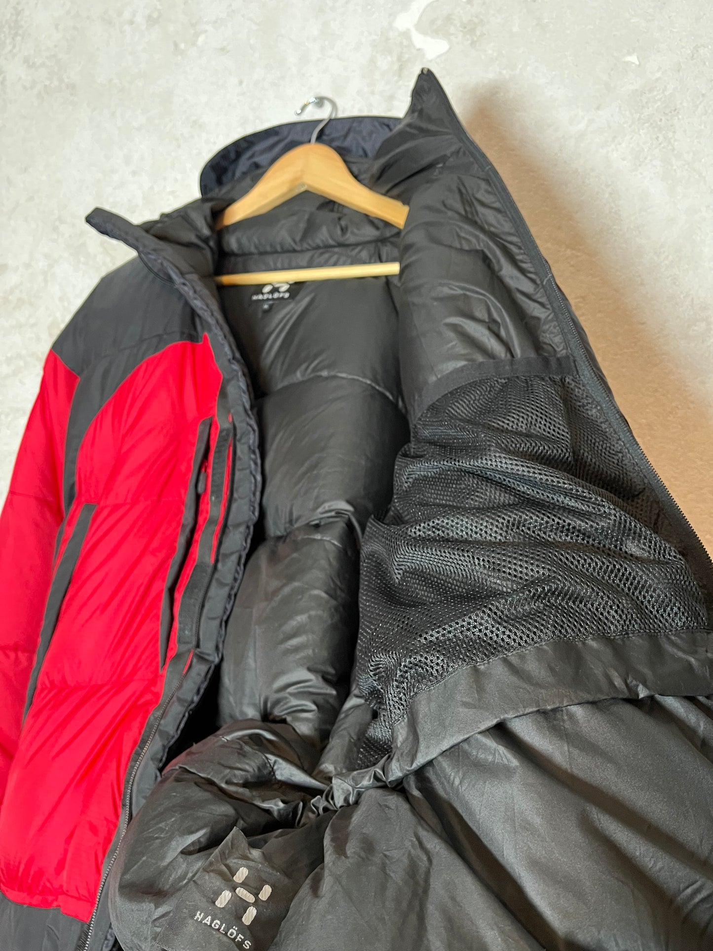 Haglöfs puffer jacket nuptse new with tags - XL