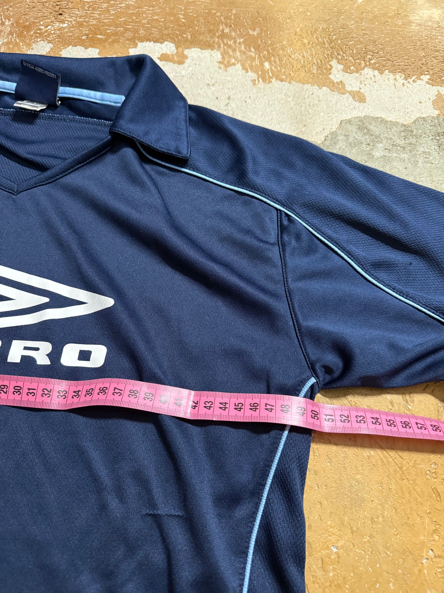 Umbro vintage football jersey shirt - M