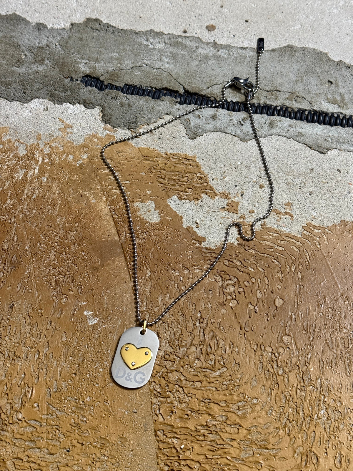 I love Dolce & Gabbana silver necklace