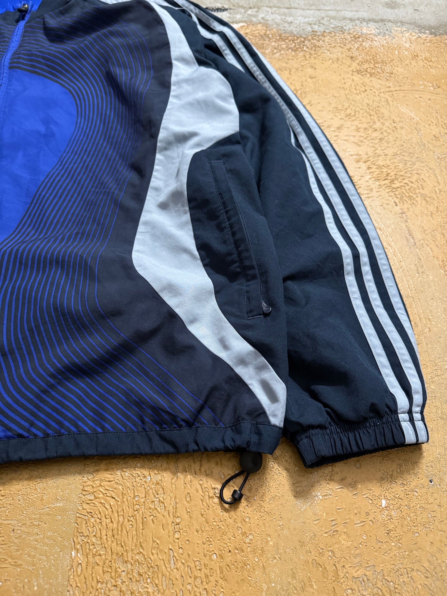 Adidas VERY rare vintage soccer jacket - L