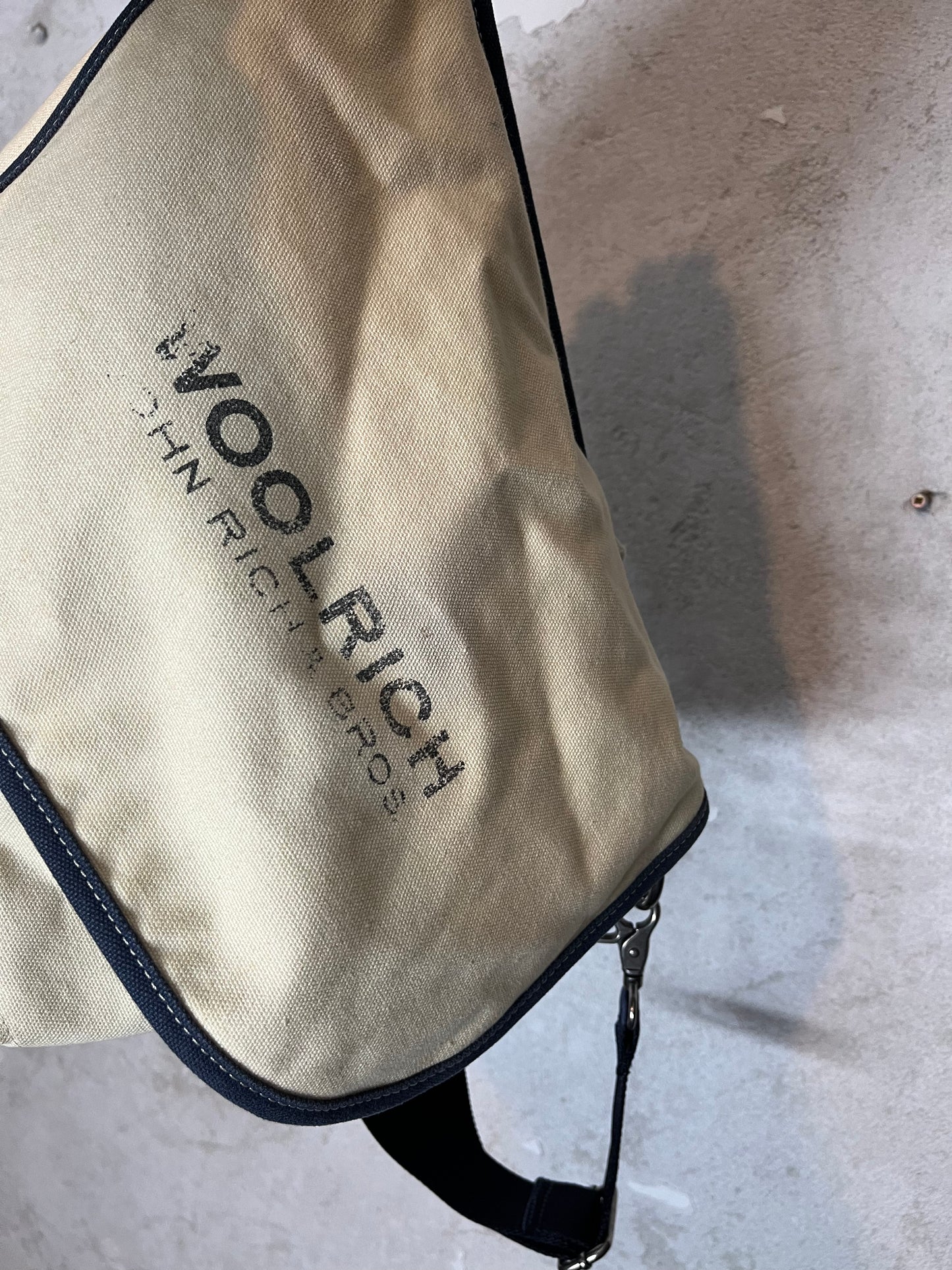 Woolrich vintage canvas strap bag