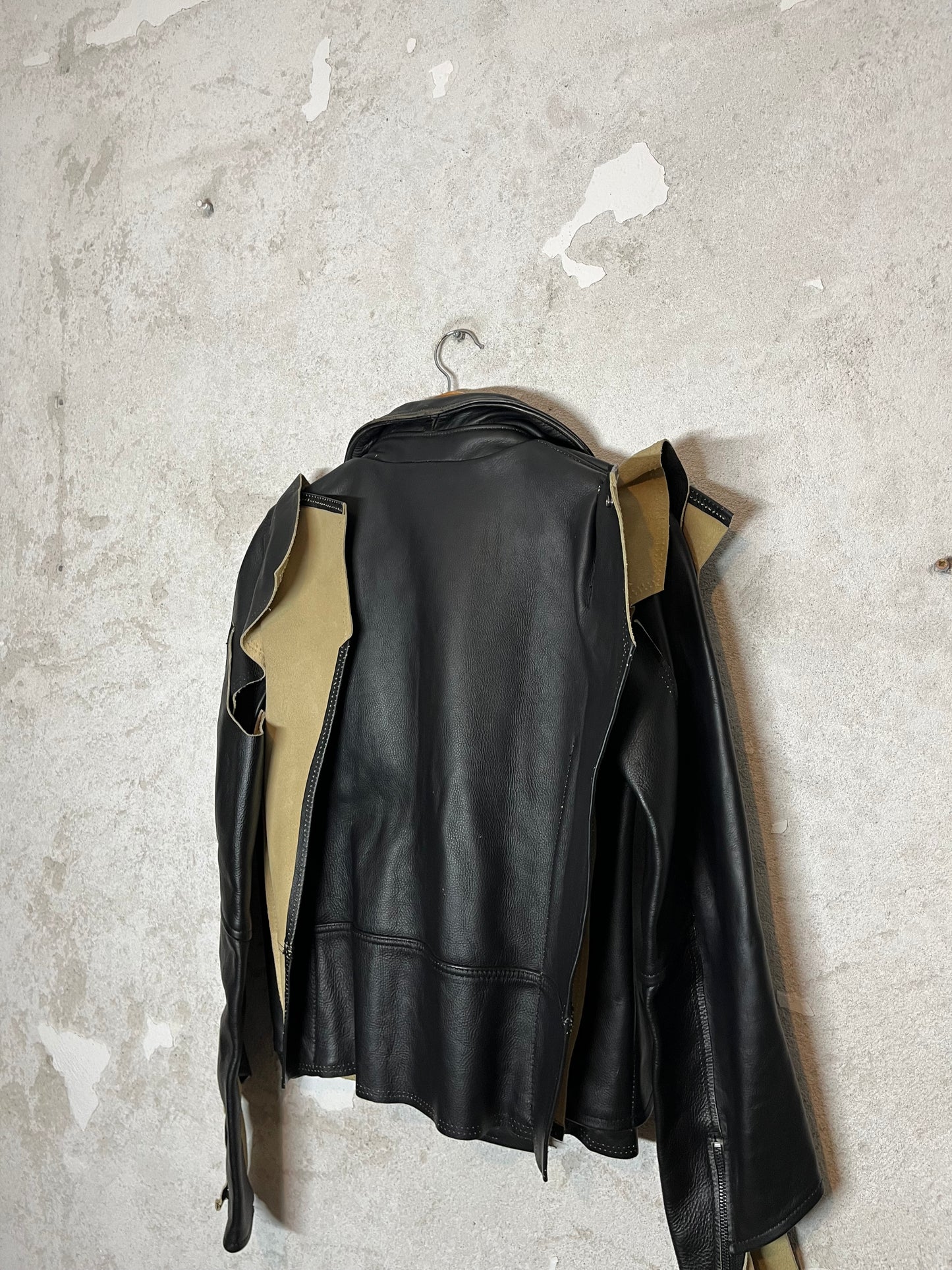 H&M x Maison Martin Margiela distressed leather jacket - M