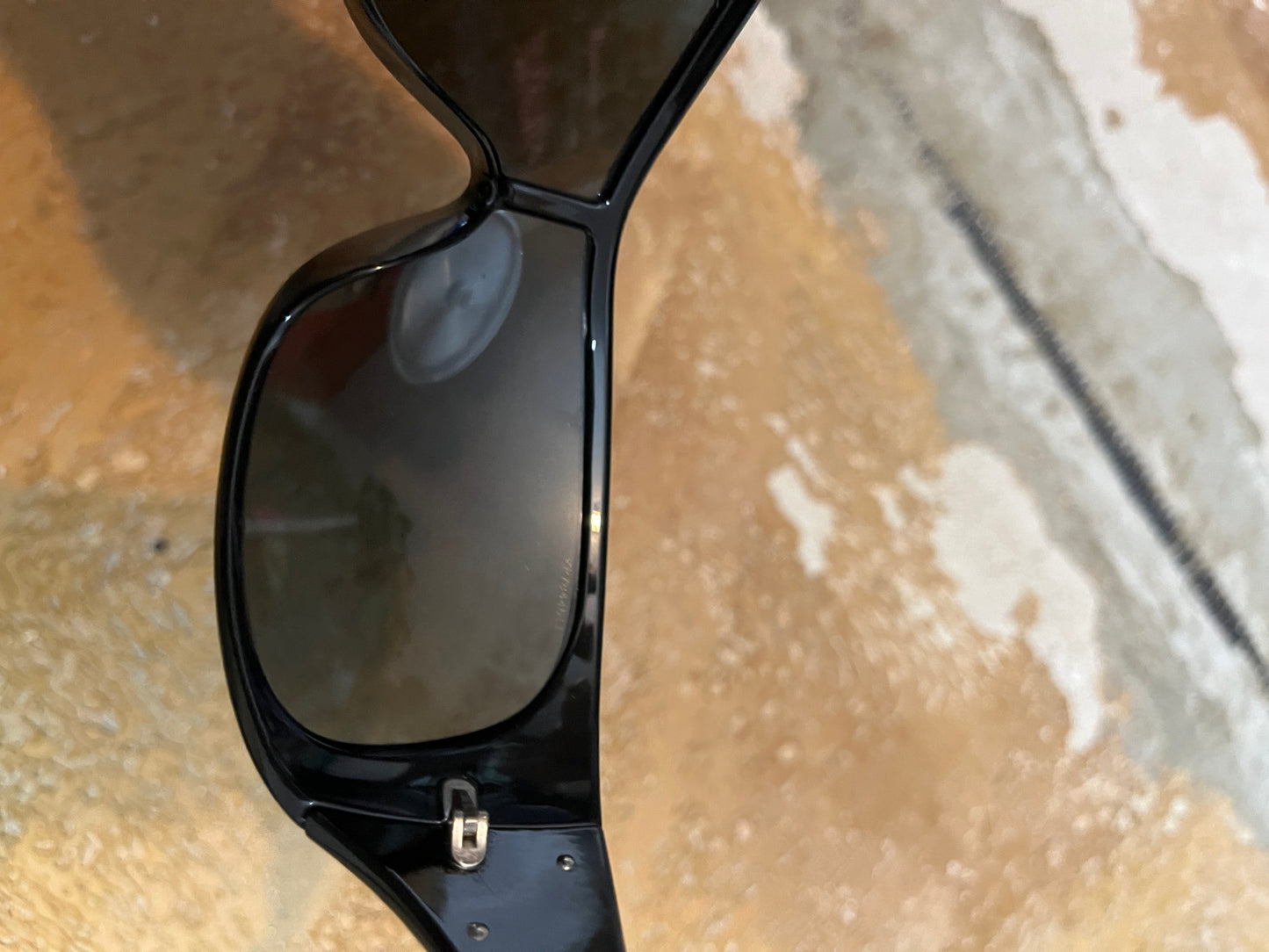 Prada vintage sunglasses (SPR14L 1AB-1A1 120 3N)