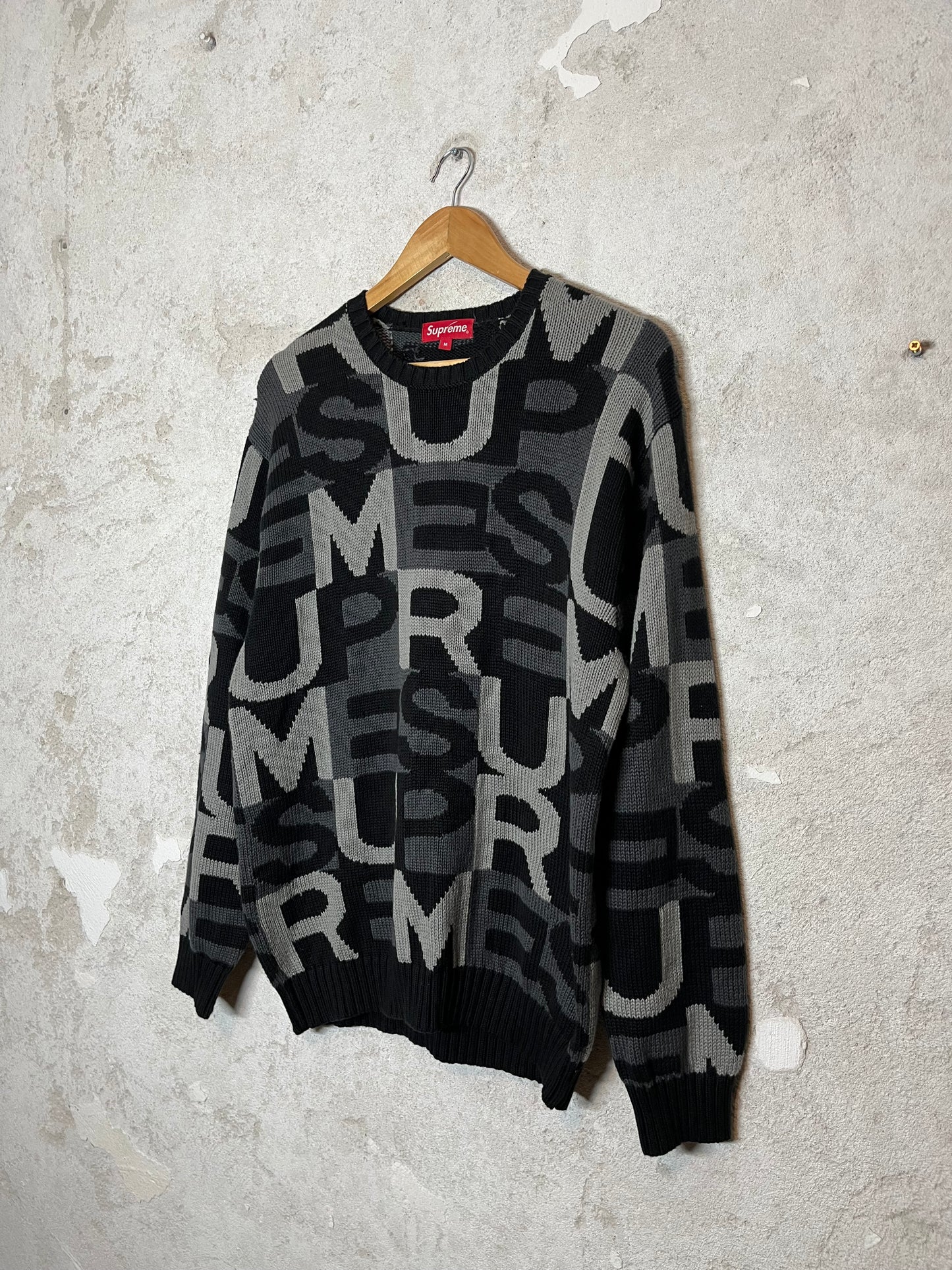 Supreme Big Letter knit sweater - L