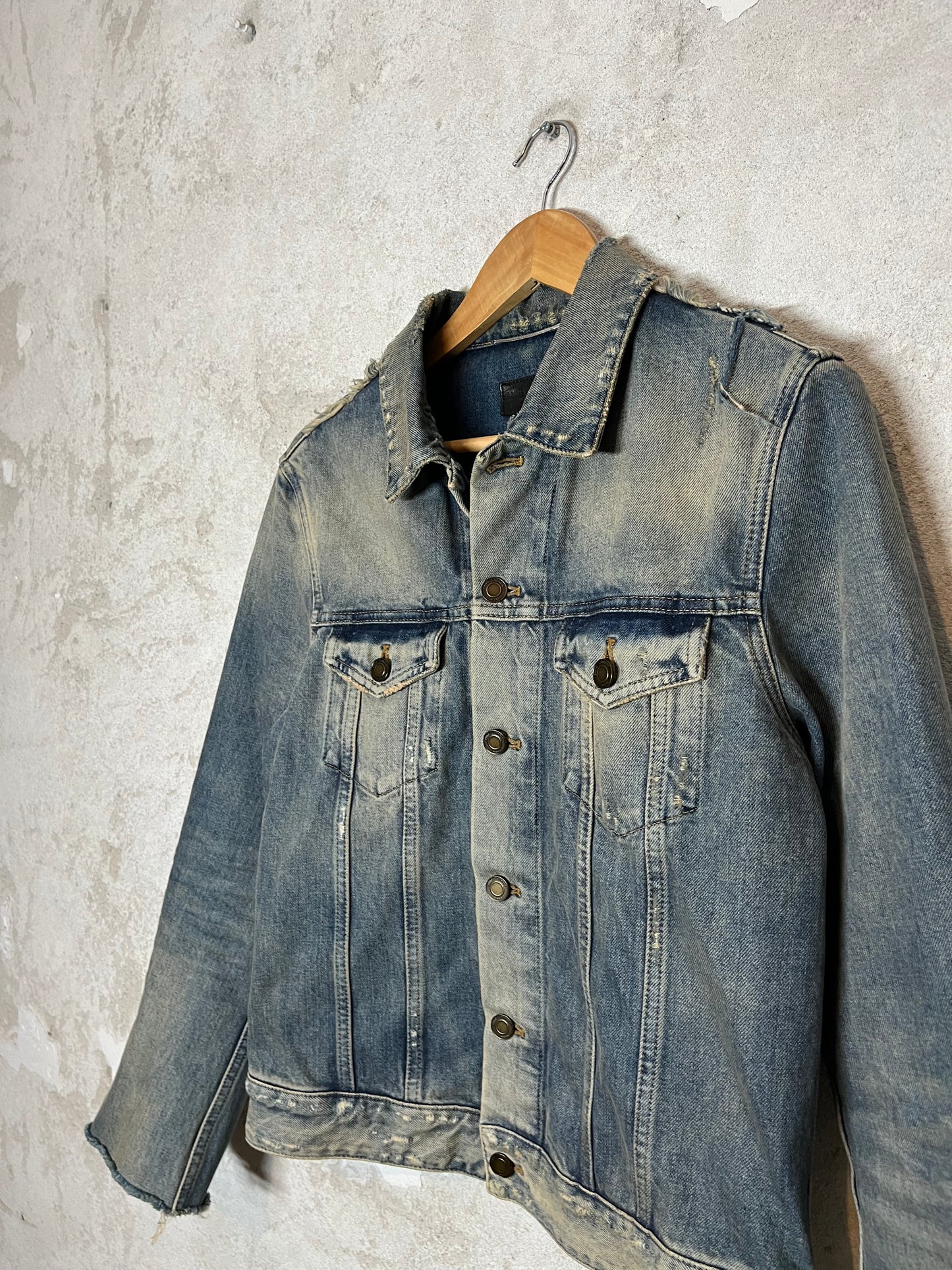 Saint Laurent distressed denim jacket - M