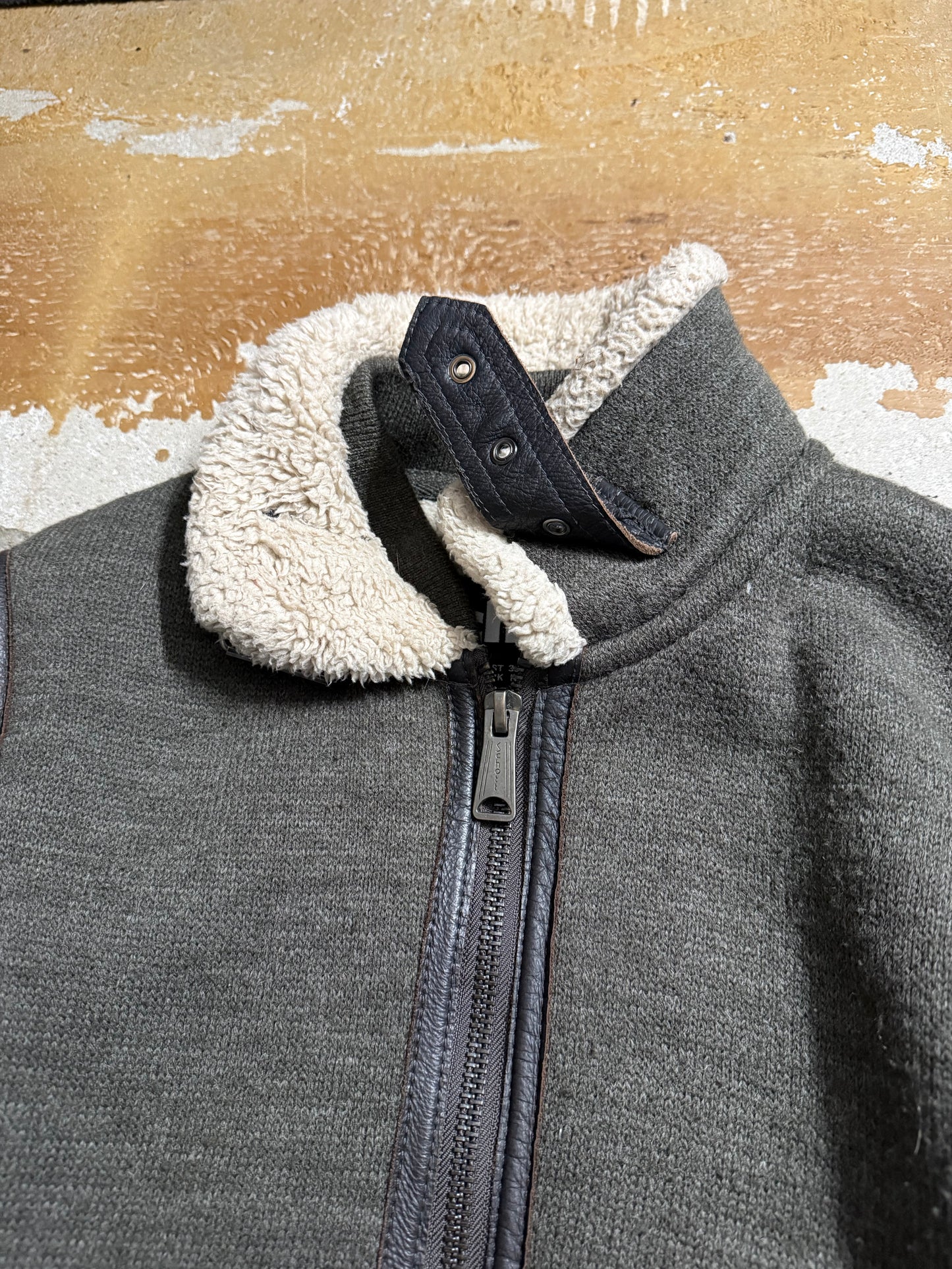 Schott NYC sherpa leather detail jacket - M
