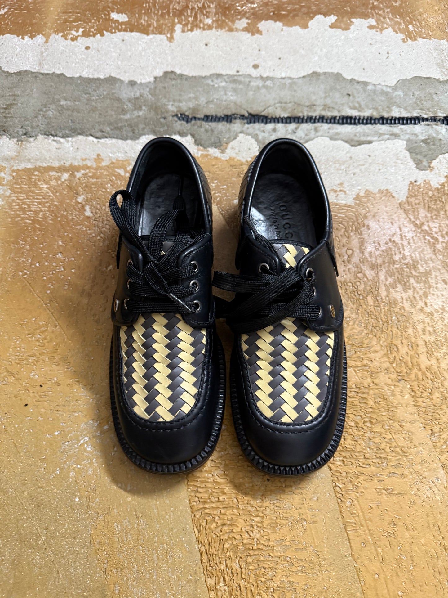 Gucci leather woven loafers - 39