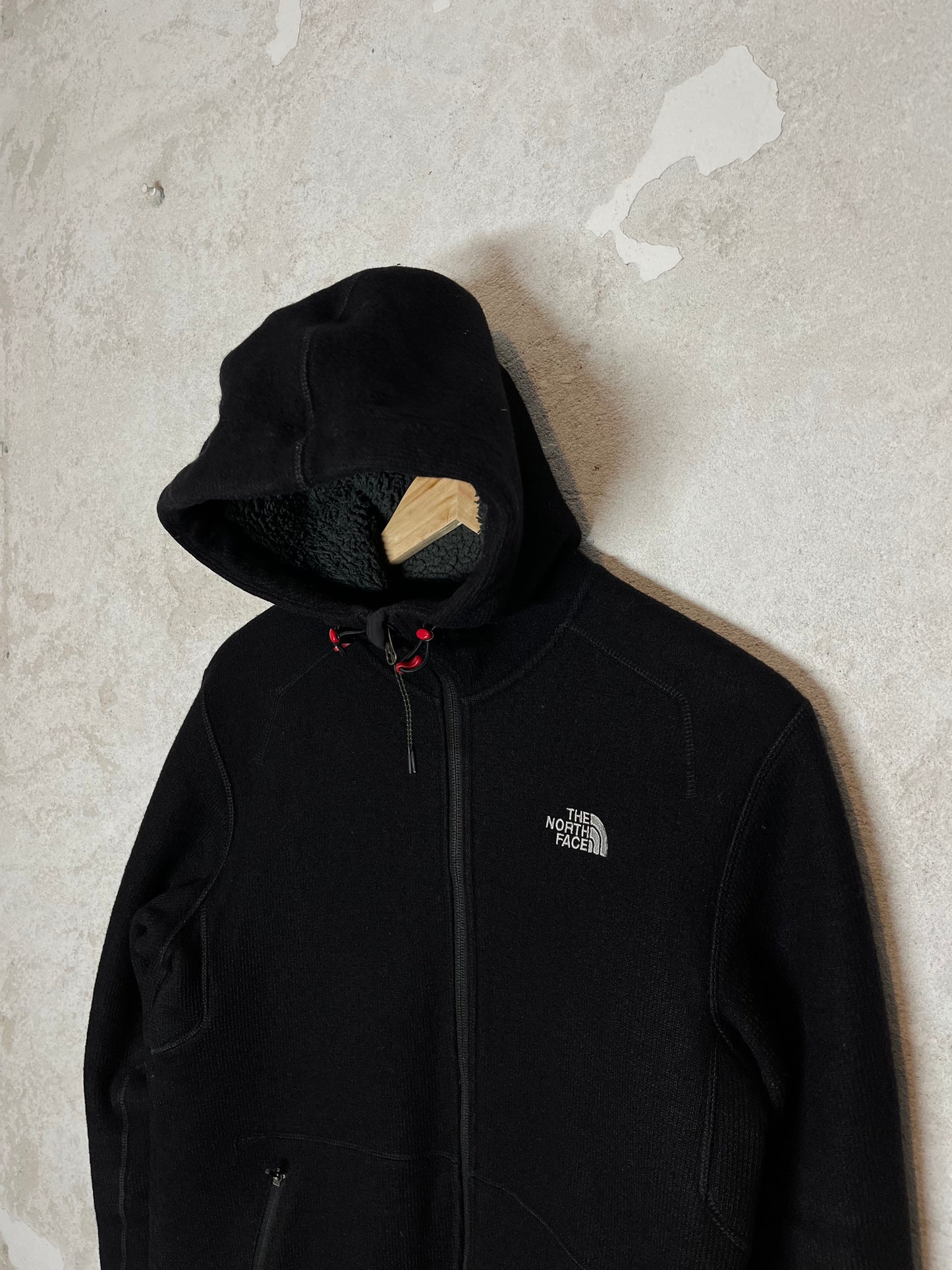 The North Face vintage 2000s retro hooded sweatshirt fleece