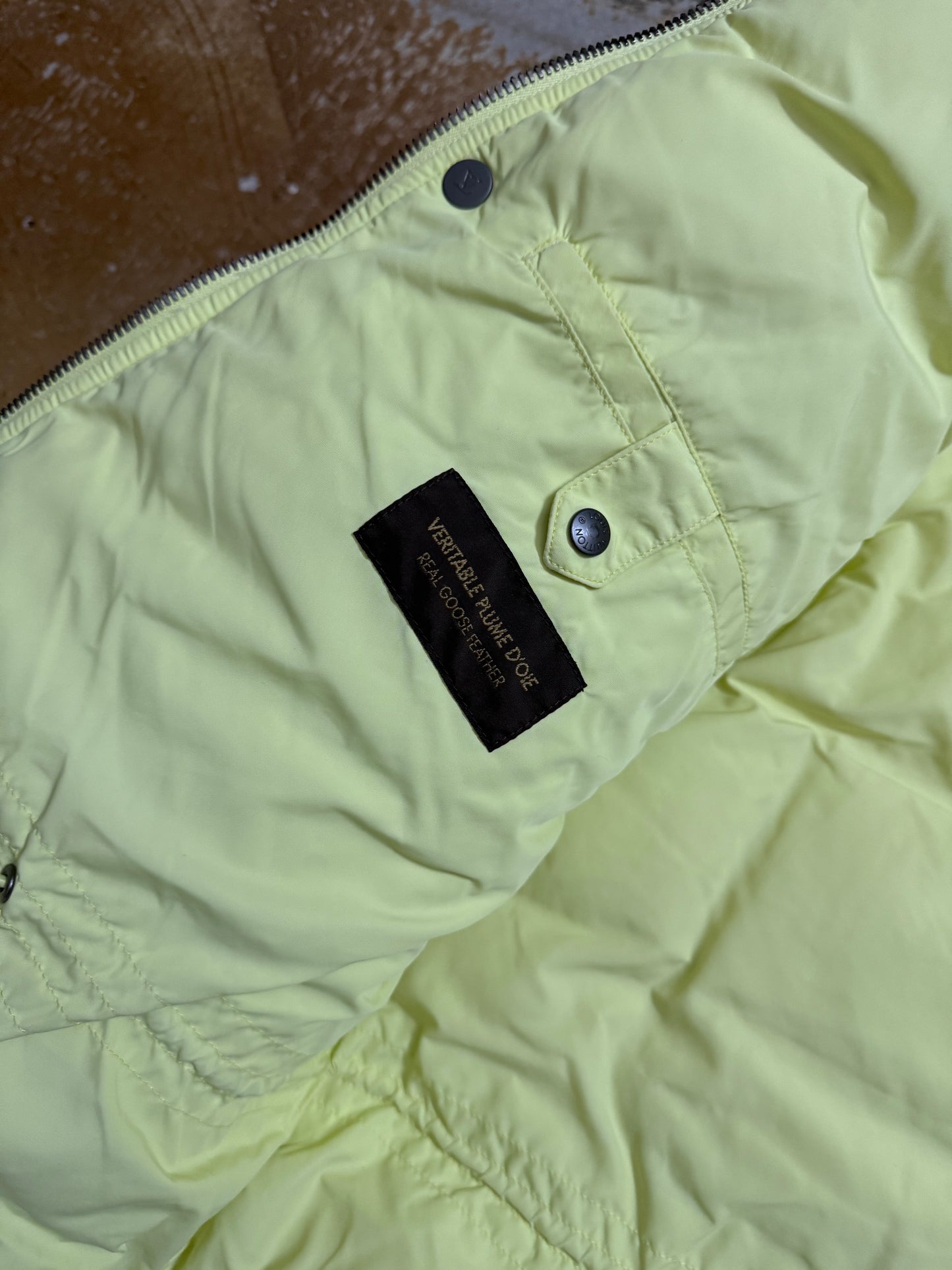 Louis Vuitton yellow zip off sleeves puffer jacket - L