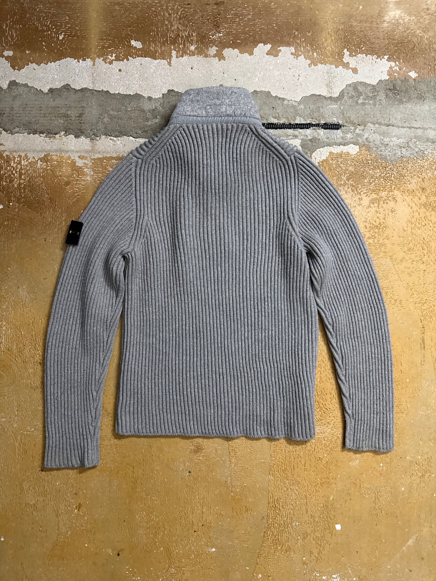Stone Island 100% wool sweater - S