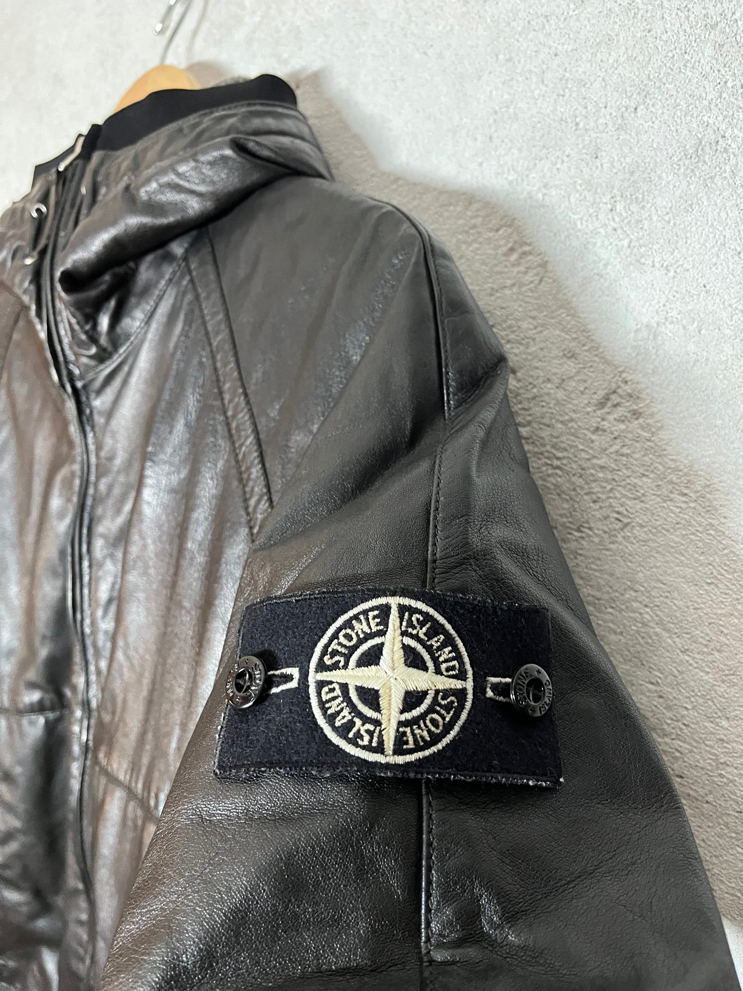 Stone Island *rare* vintage retro cast metal leather jacket - M