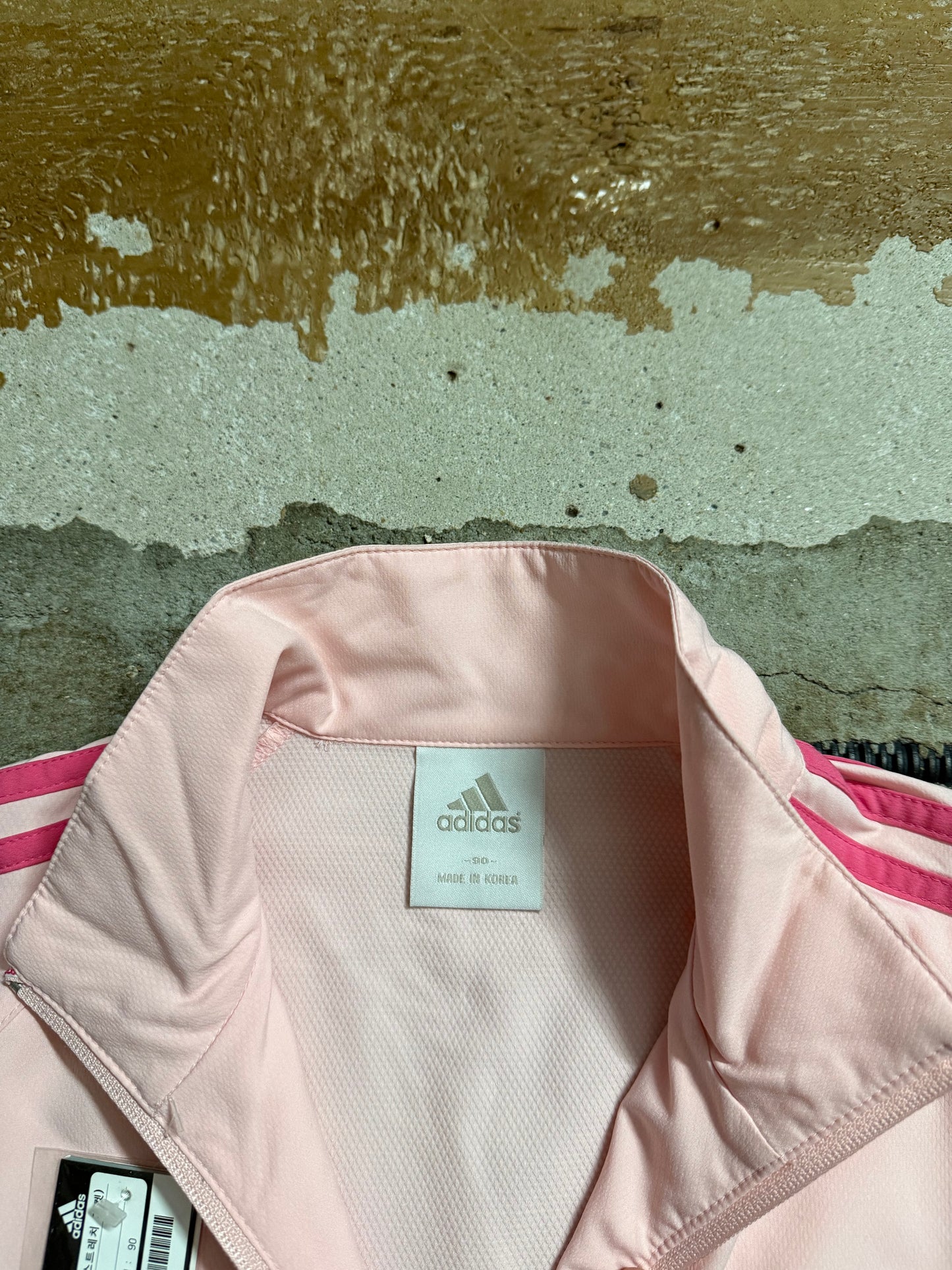 Vintage Adidas deadstock pink jacket - S