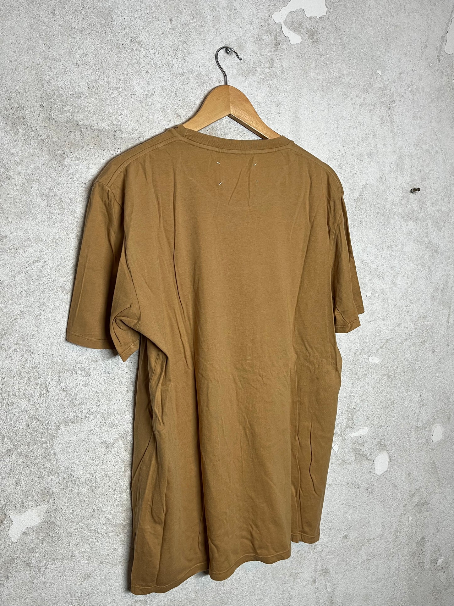 Maison Margiela hanging sign tee-shirt - S