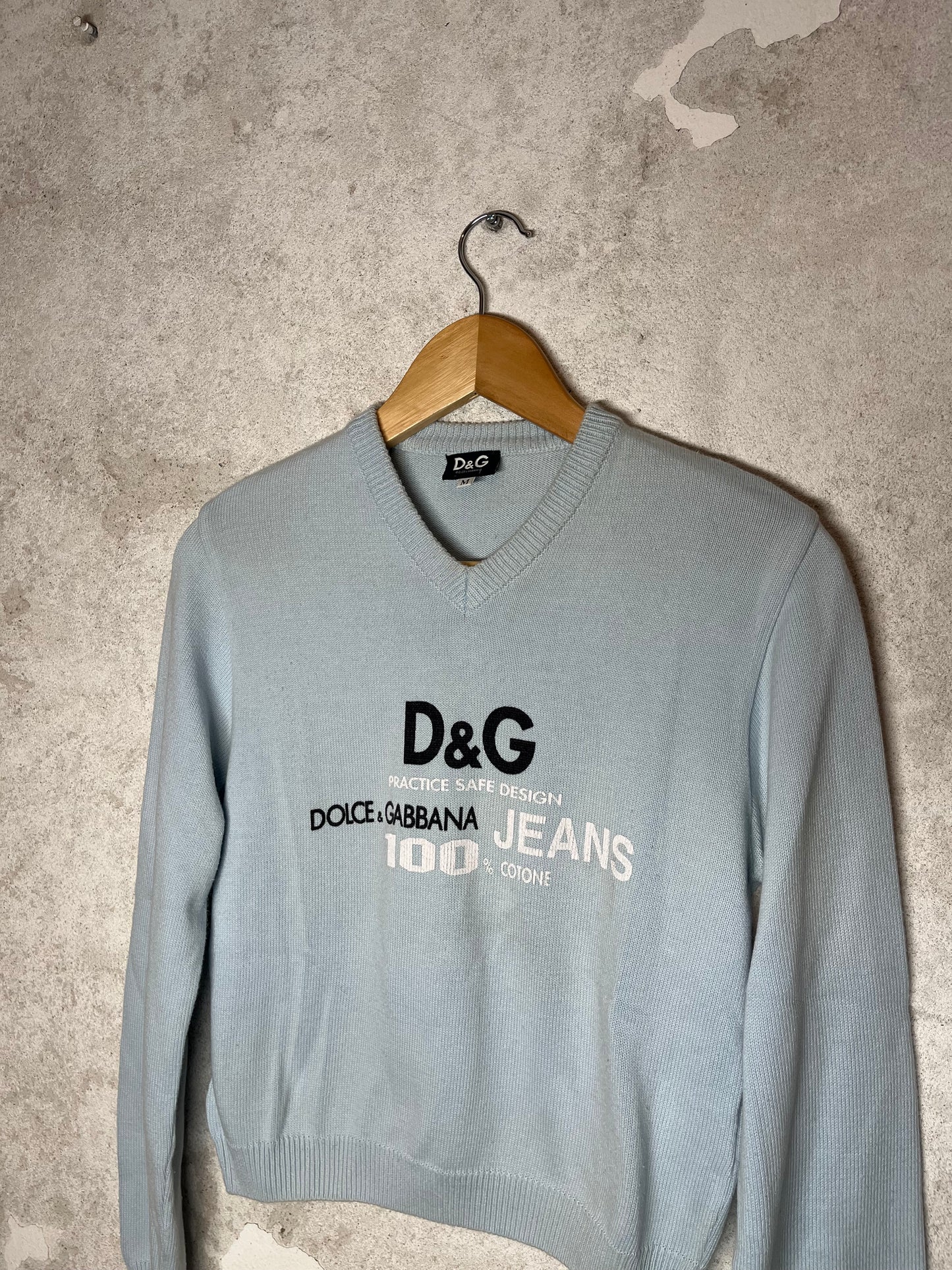 Dolce & Gabanna V neck knit sweater - M