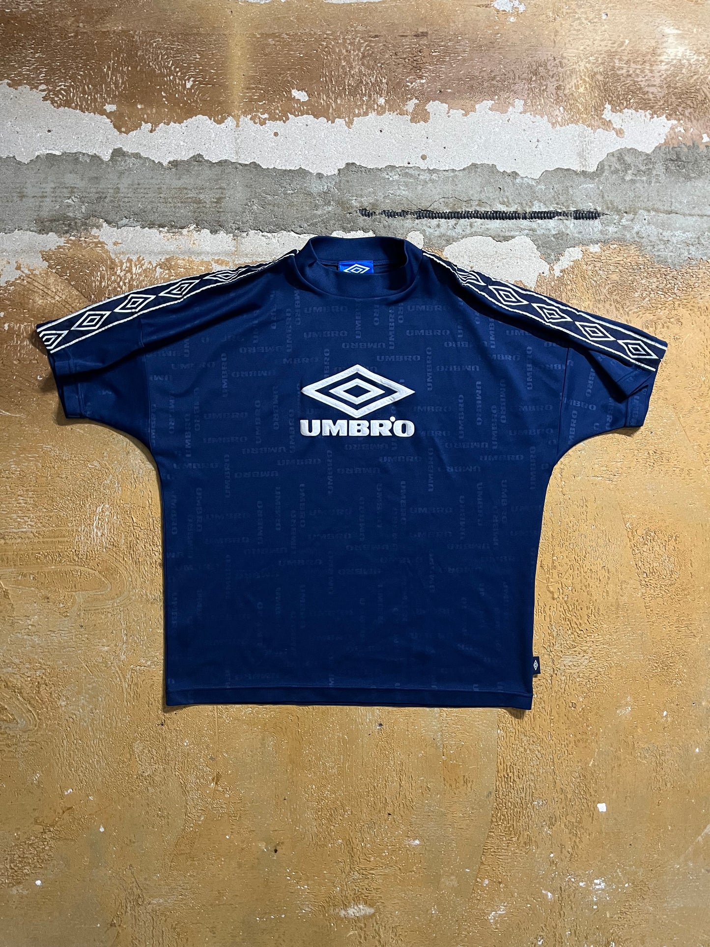 Umbro vintage sport shirt - S