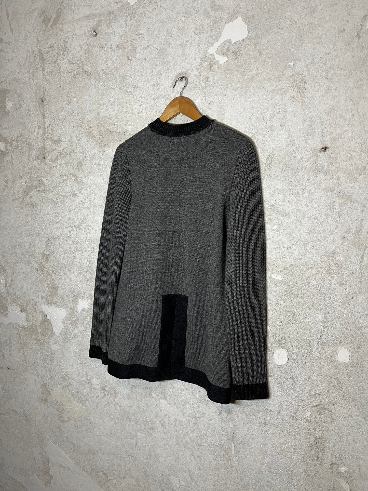 Givenchy assymetrical tuxedo sweater knit - M