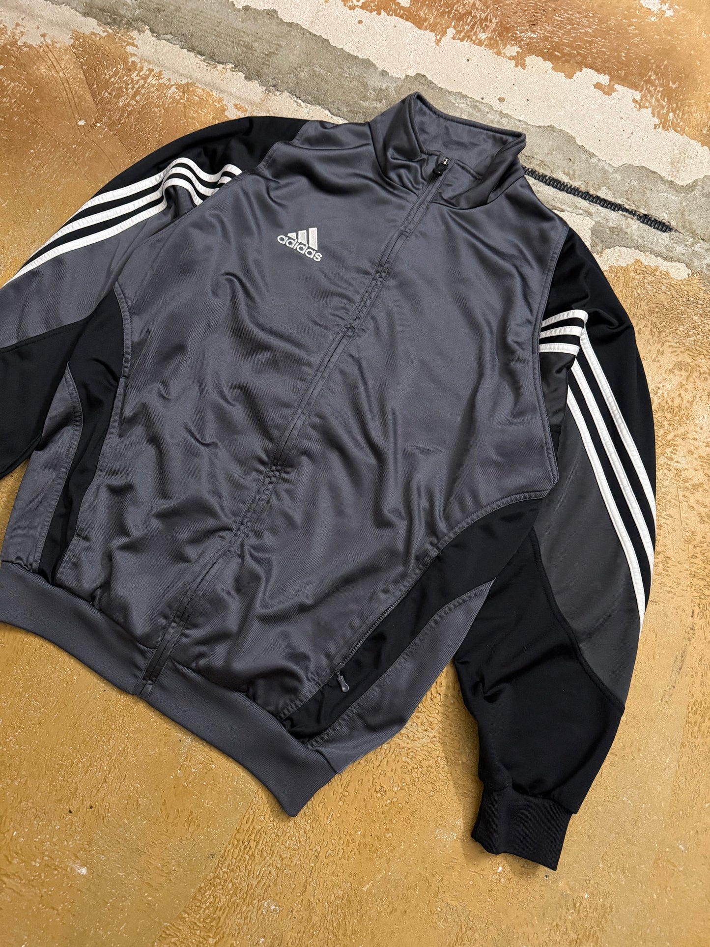 Adidas vintage track jacket - L