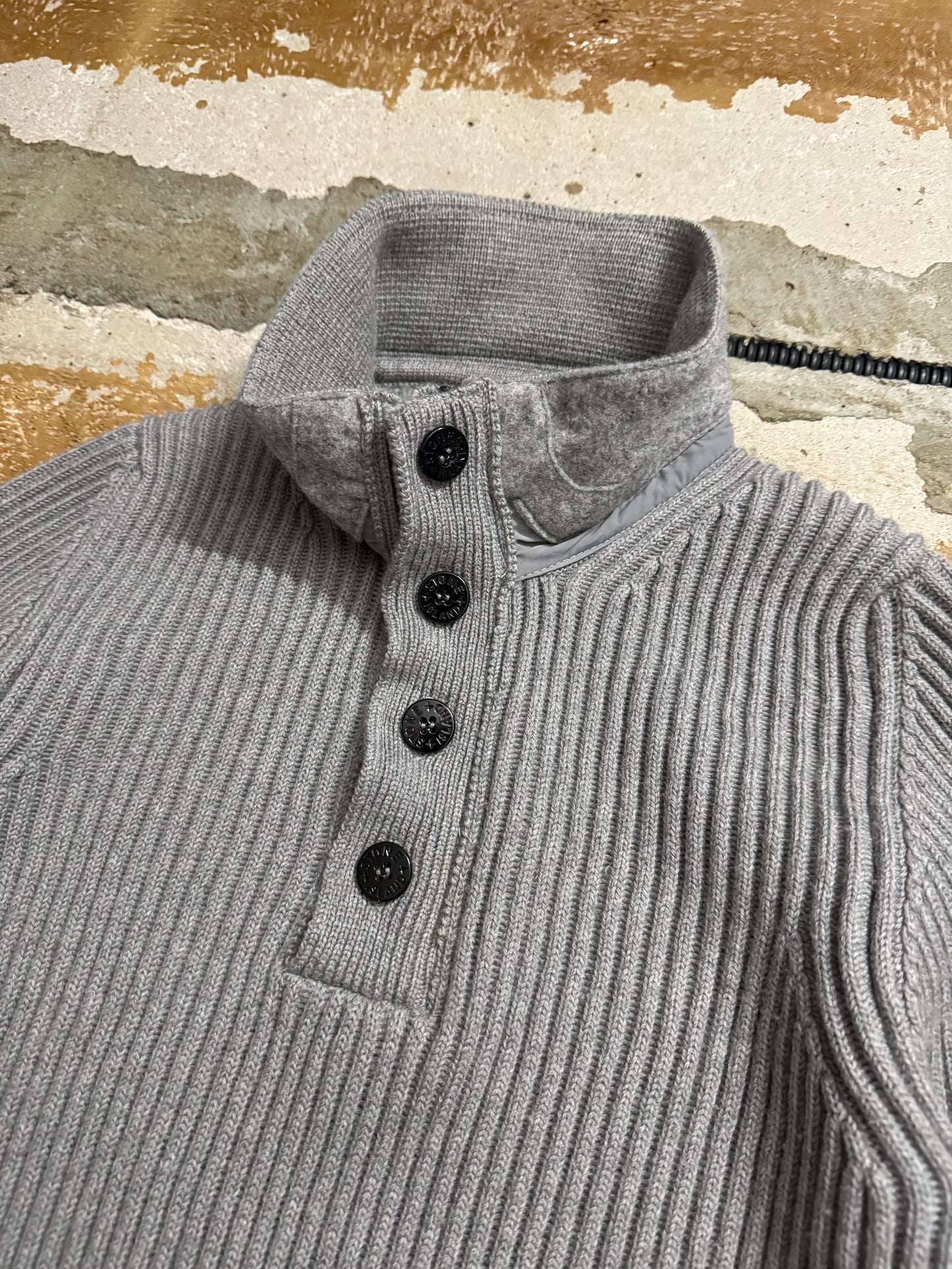 Stone Island 100% wool sweater - S