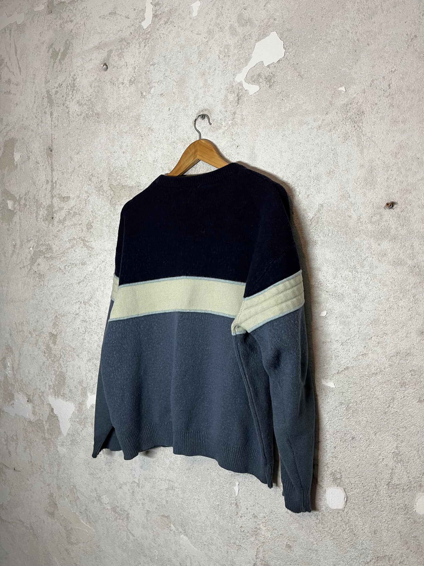 Quiksilver vintage knit sweater - M