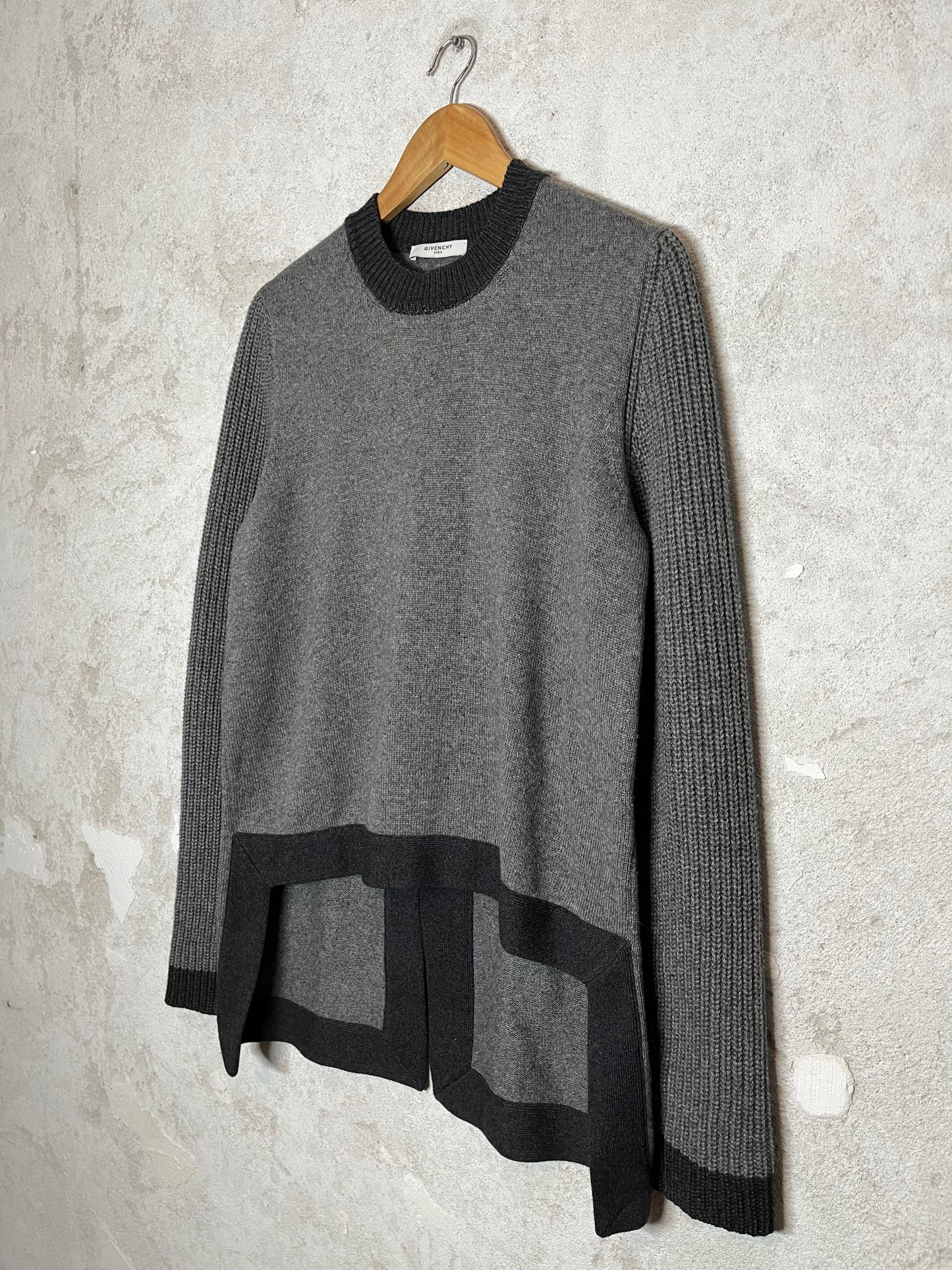 Givenchy assymetrical tuxedo sweater knit - M