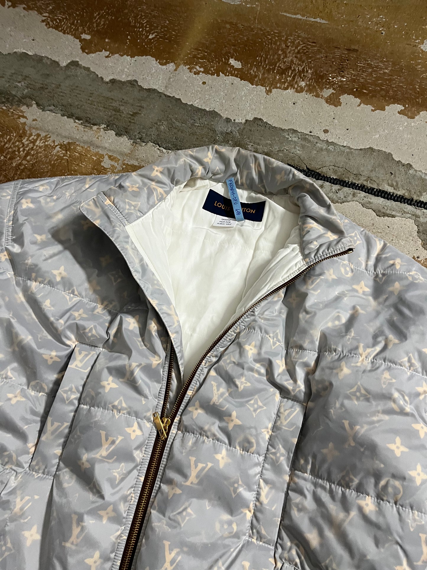 Louis Vuitton [SAMPLE] monogram down jacket - S