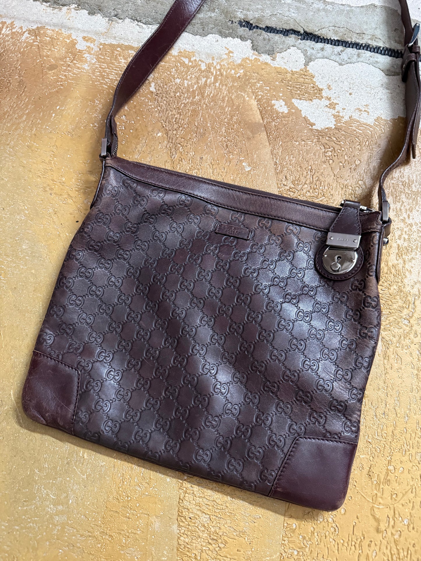 Gucci leather monogram shoulder bag