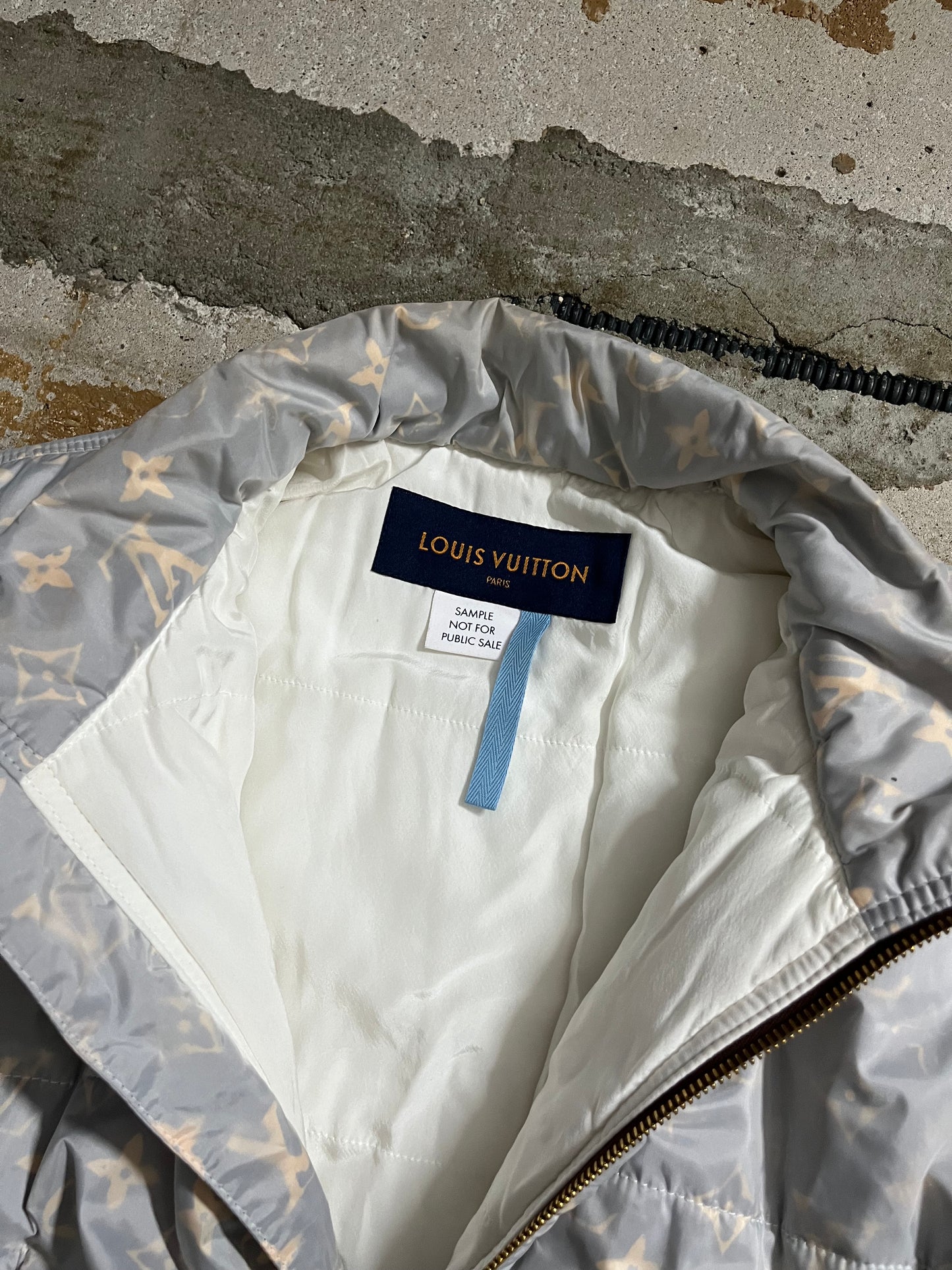 Louis Vuitton [SAMPLE] monogram down jacket - S