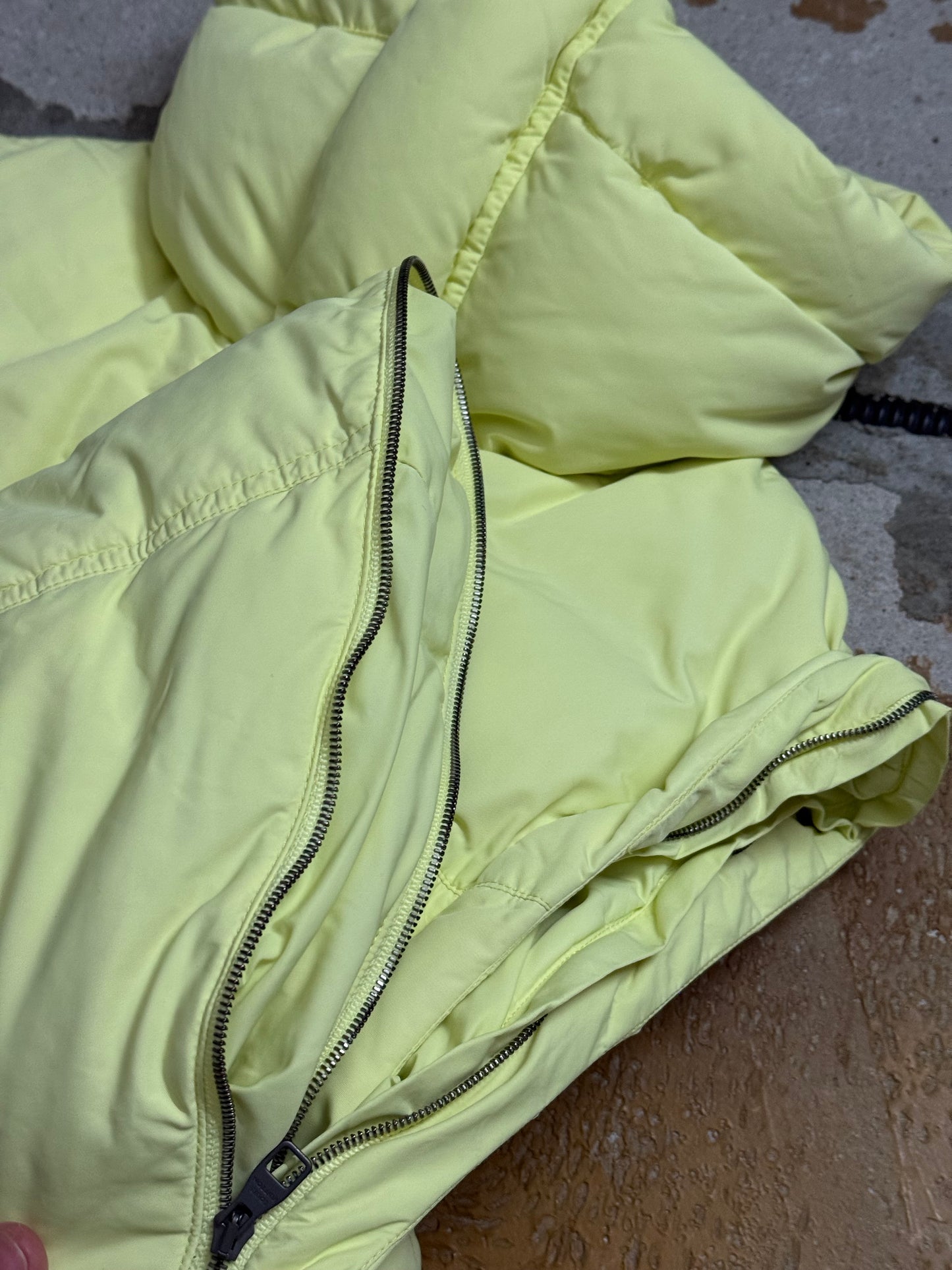 Louis Vuitton yellow zip off sleeves puffer jacket - L