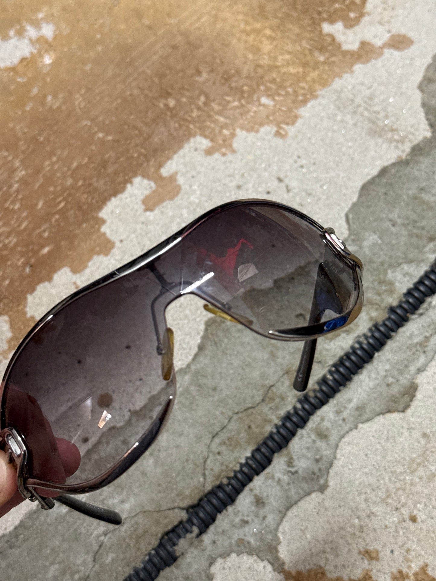 Gucci vintage high end designer retro shield sunglasses